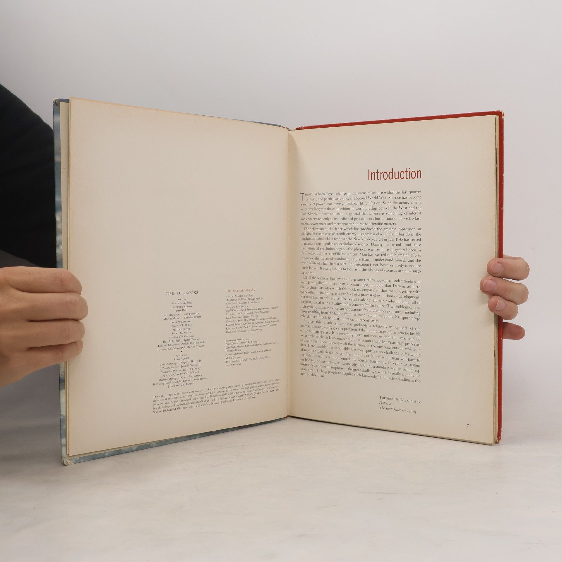 Ruth Moore Life Nature Library. Evolution