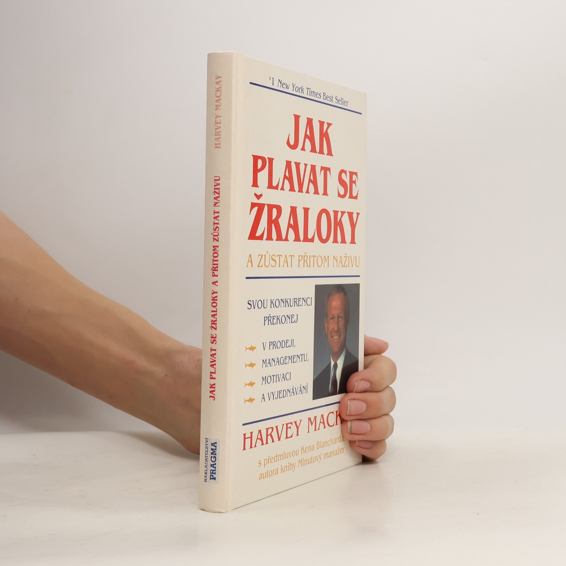Jak plavat se žraloky a zůstat přitom naživu