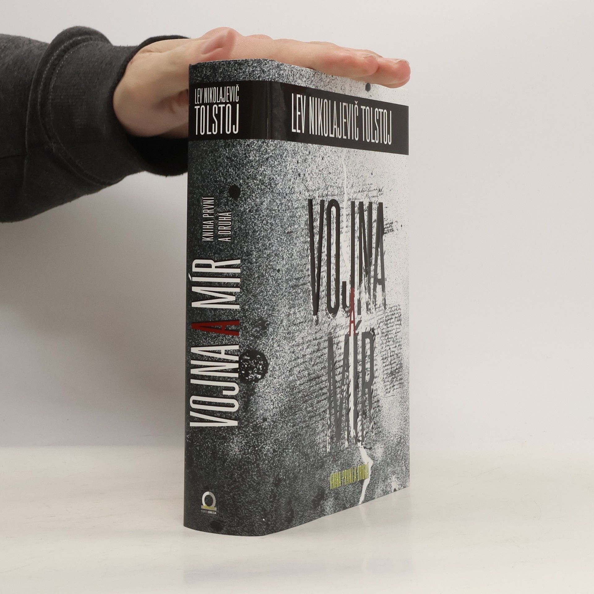 Lev Nikolajevitsj Tolstoj Vojna a mír - kniha první a druhá