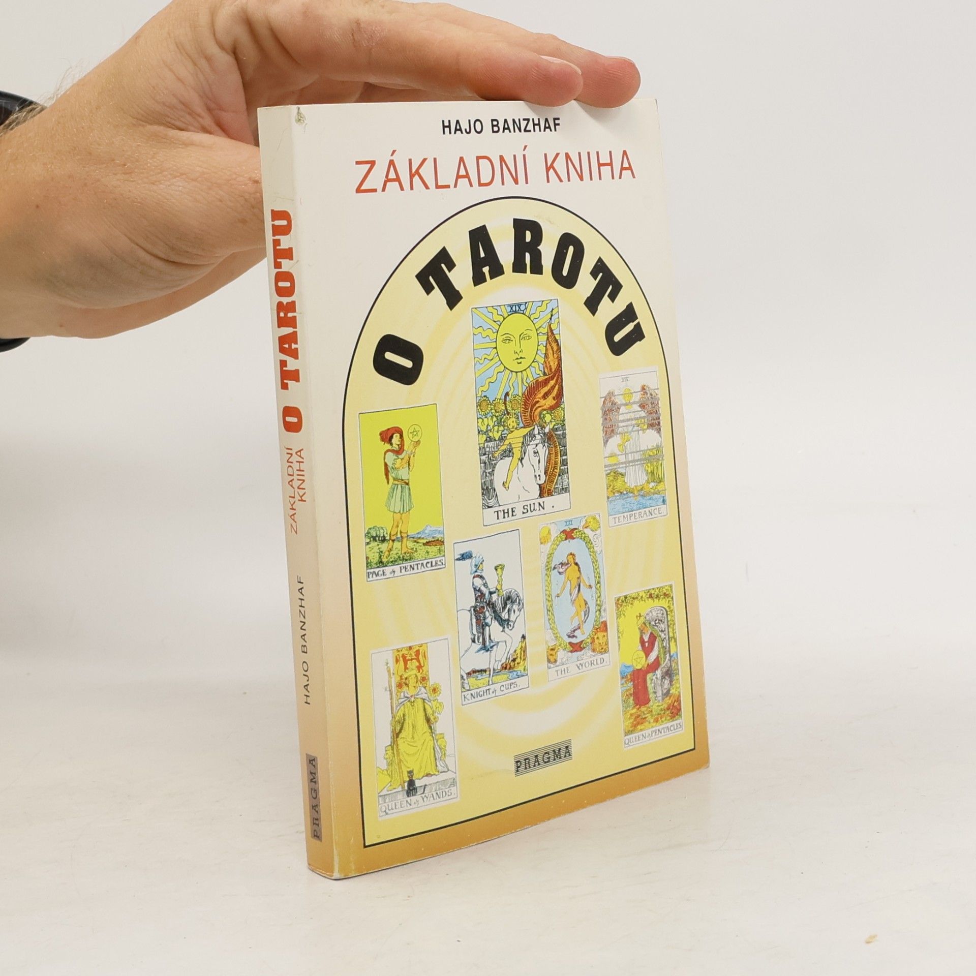 Hajo Banzhaf Základní kniha o Tarotu