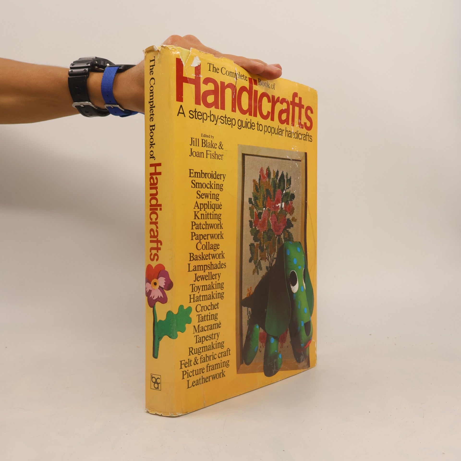 Joan Fisher The Complete Book of Handicrafts