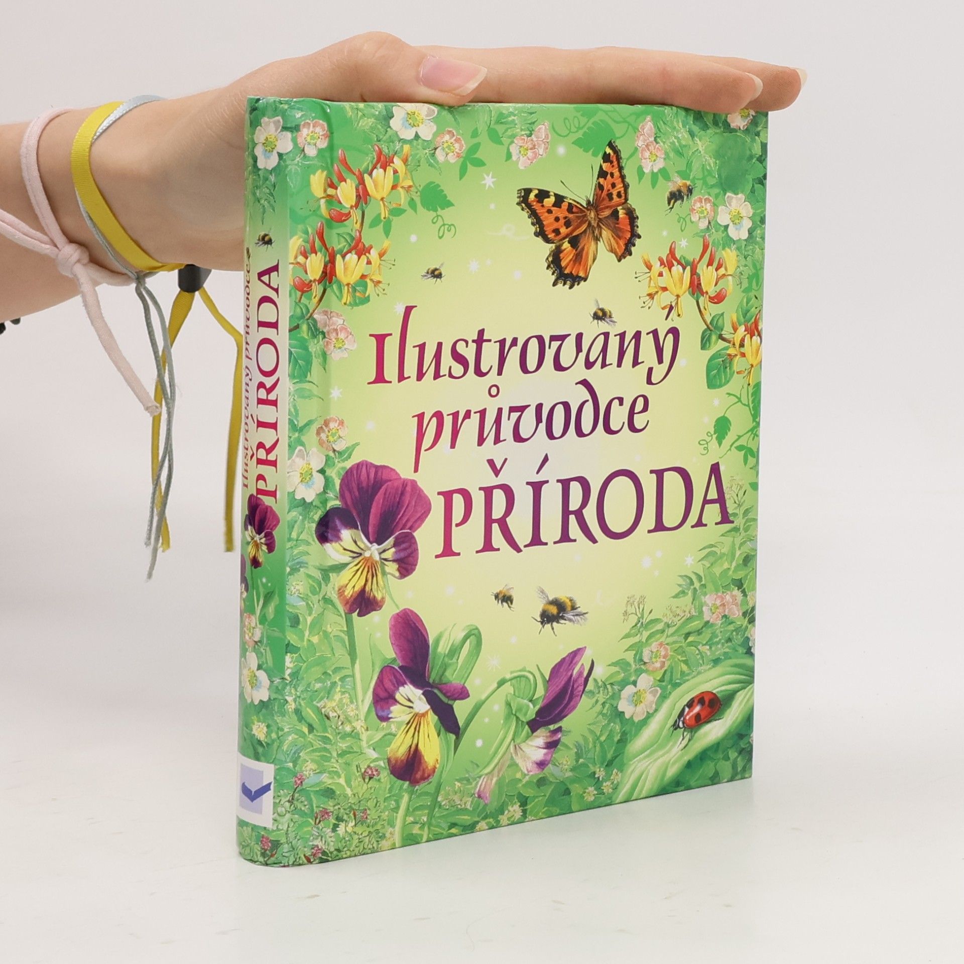 Sarah Khan Příroda : ilustrovaný průvodce