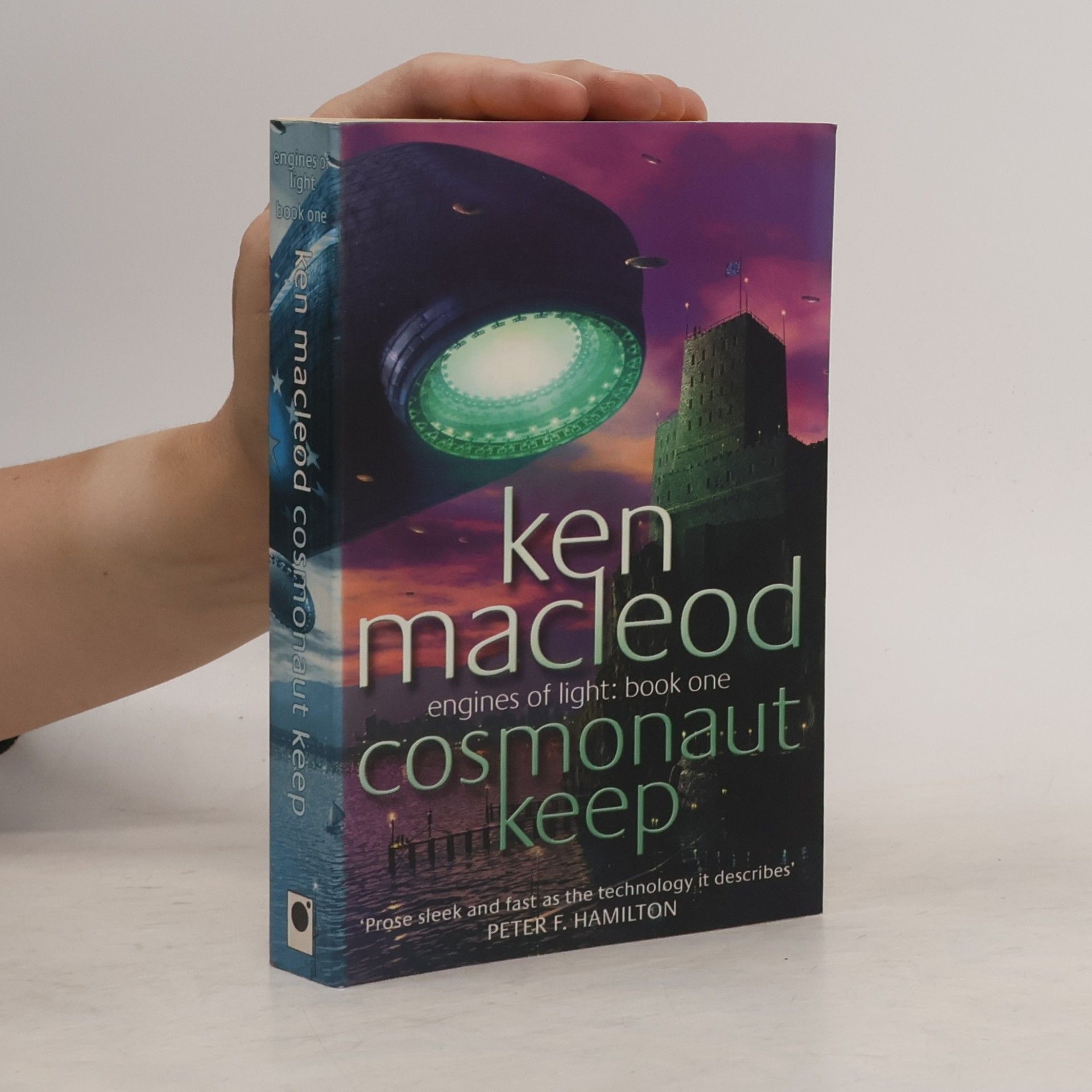 Ken MacLeod Engines of Light - 1: Cosmonaut Keep