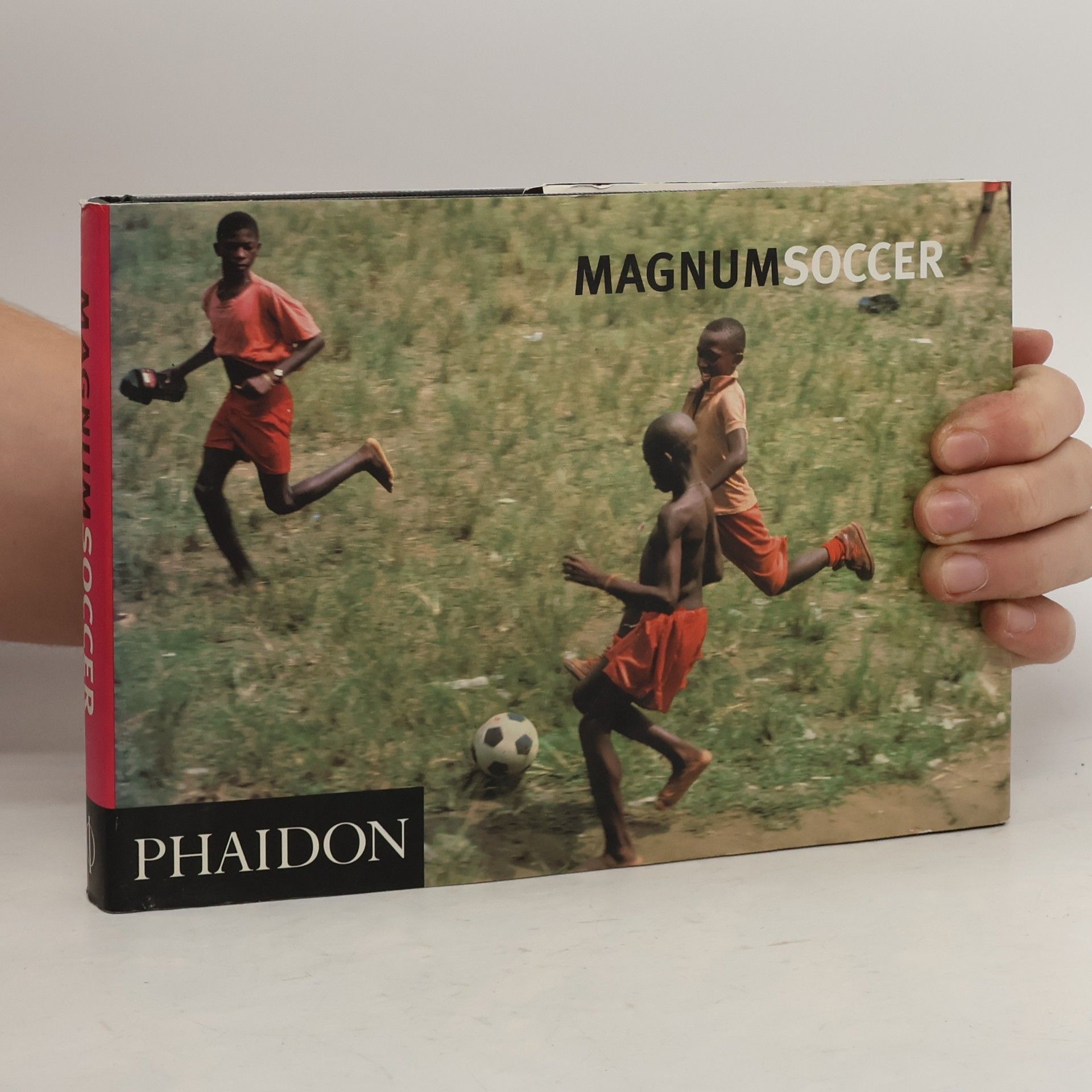 Kolektiv autorů Magnum Football