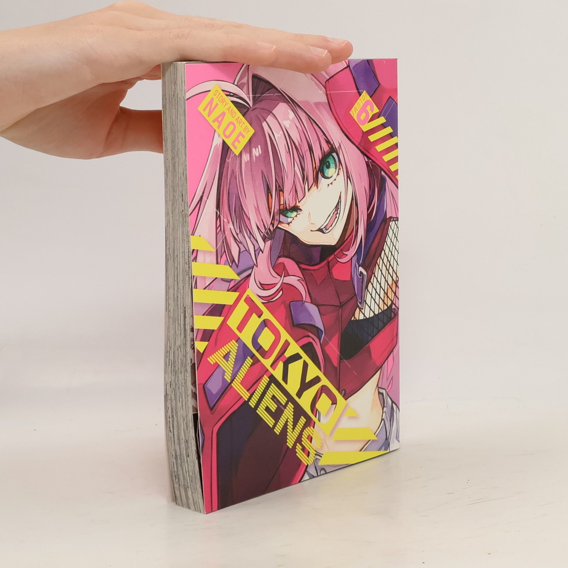 Naoe Tokyo Aliens 06