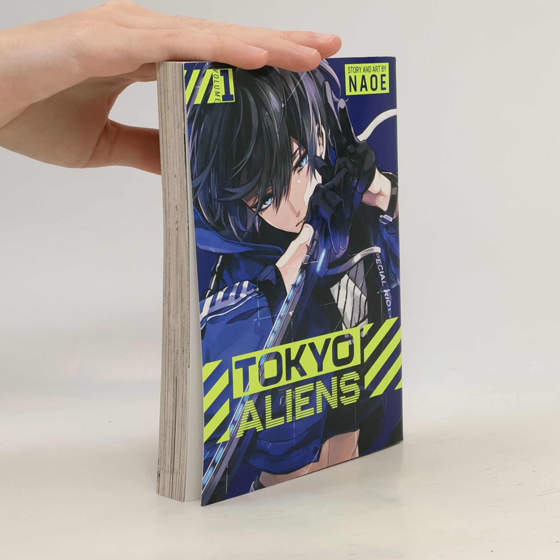 Naoe Tokyo Aliens 01