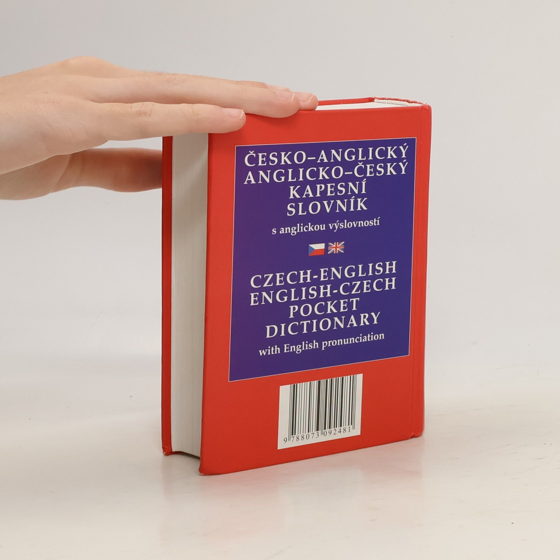 Věra Hegerová Česko-anglický, anglicko-český kapesní slovník s anglickou výslovností