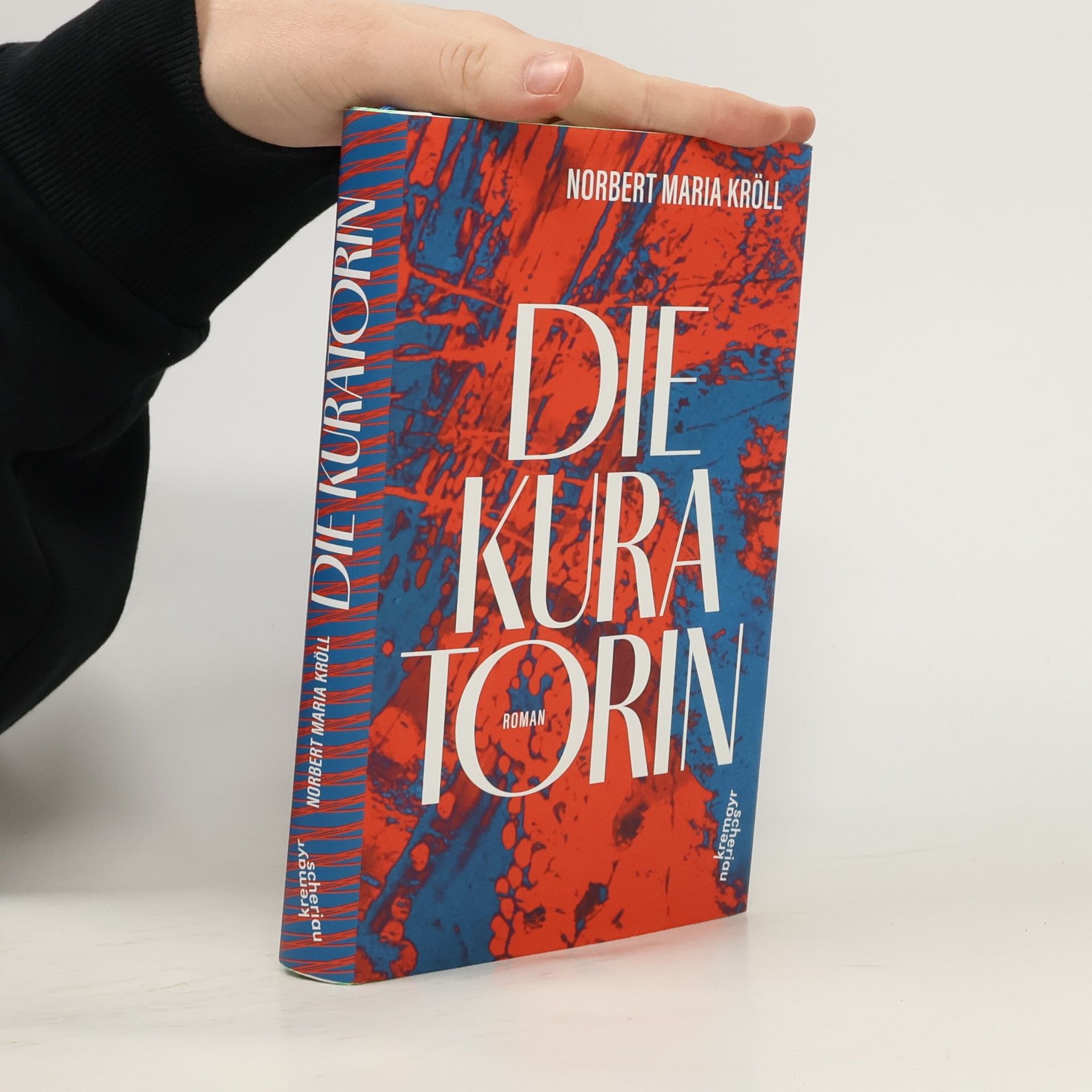 Norbert Maria Kröll Die Kuratorin
