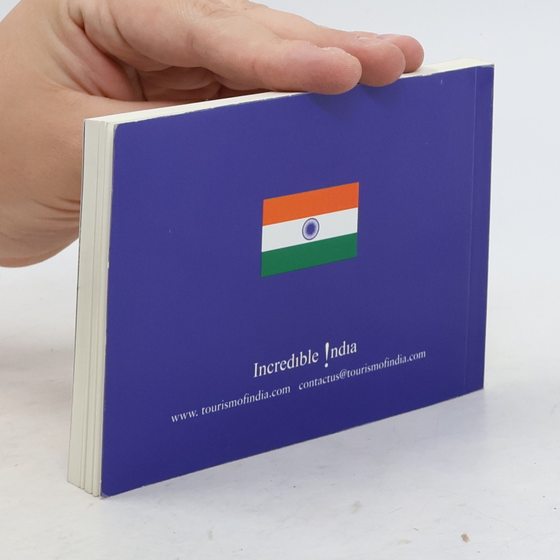 Various authors VOCABULARY AND PHRASE BOOK
