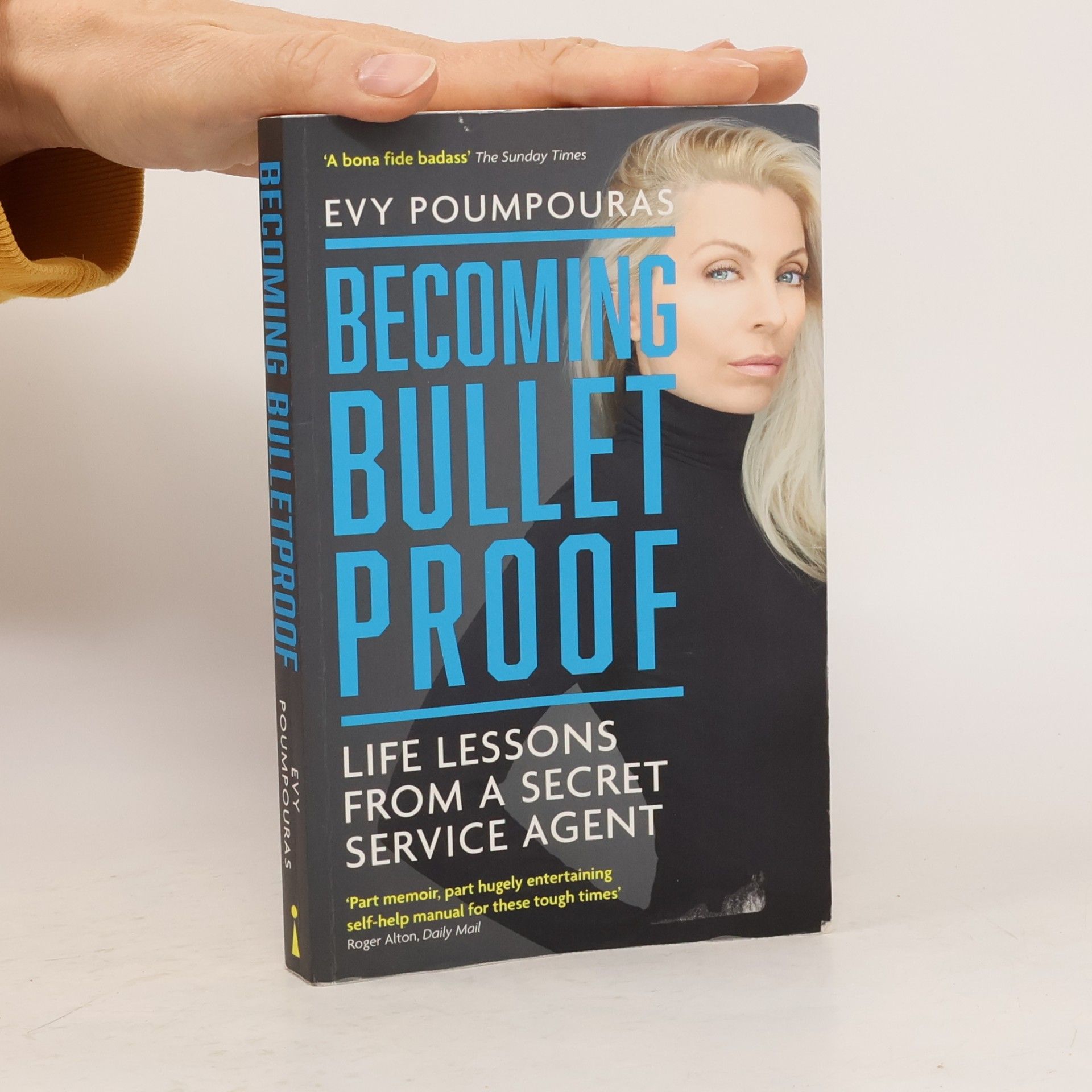 Poumpouras Evy Becoming Bulletproof