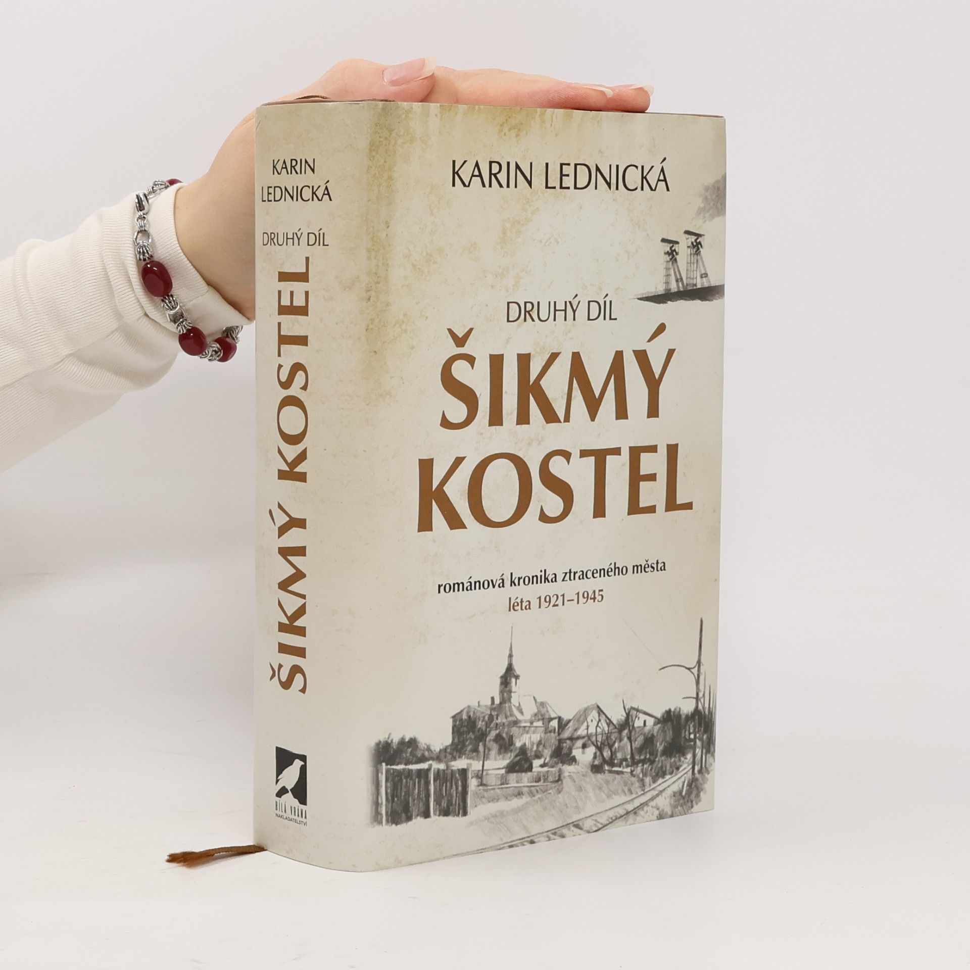 Karin Lednická Šikmý kostel 2