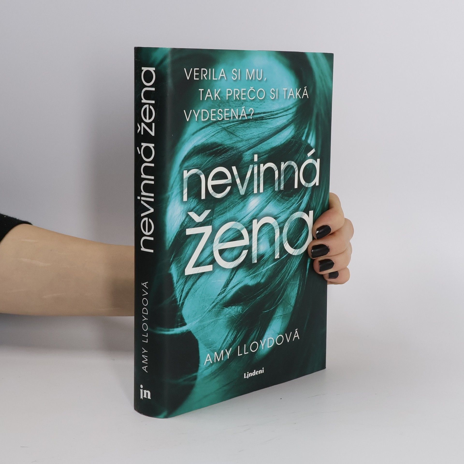 Amy Lloyd Nevinná žena