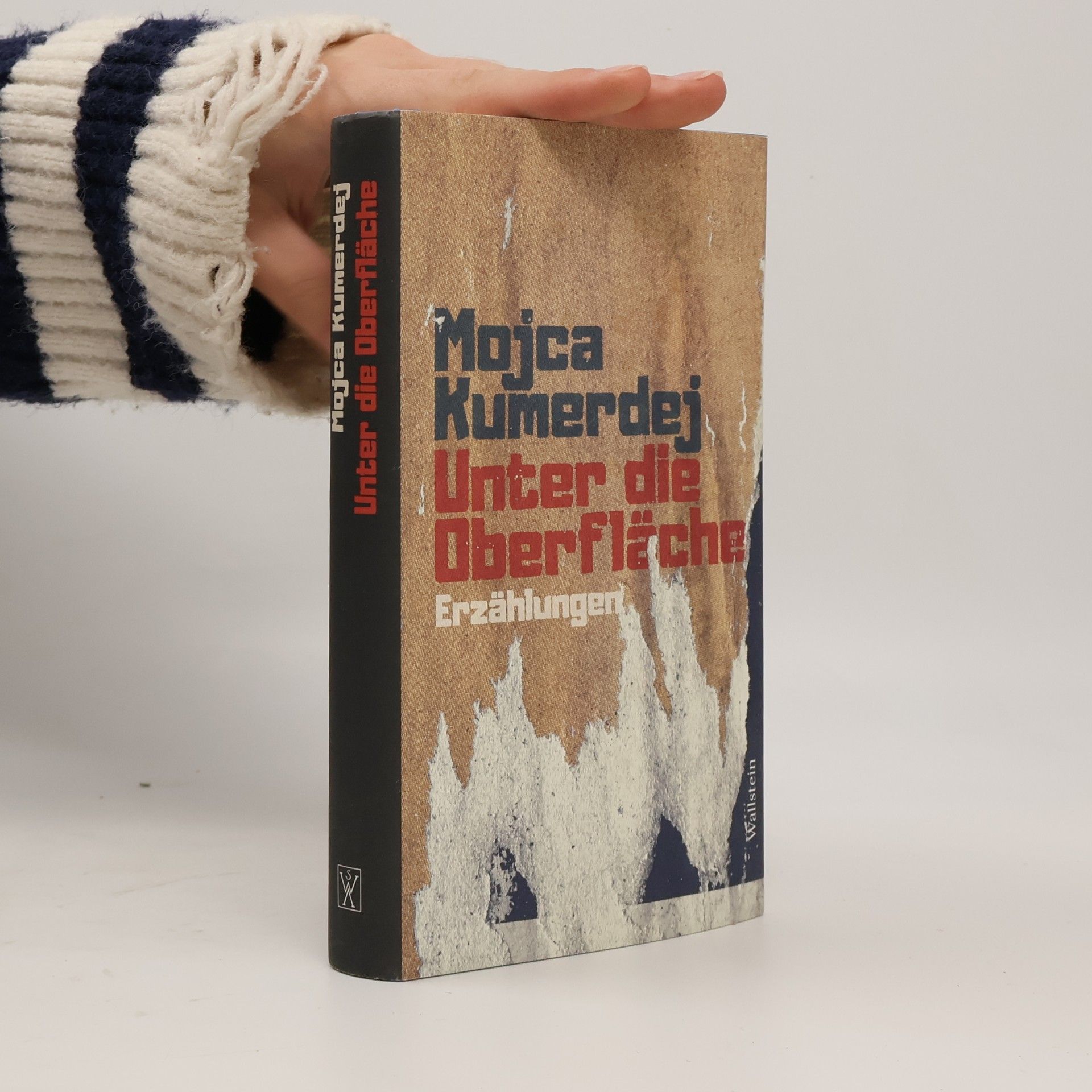 Mojca Kumerdej Unter die Oberfläche