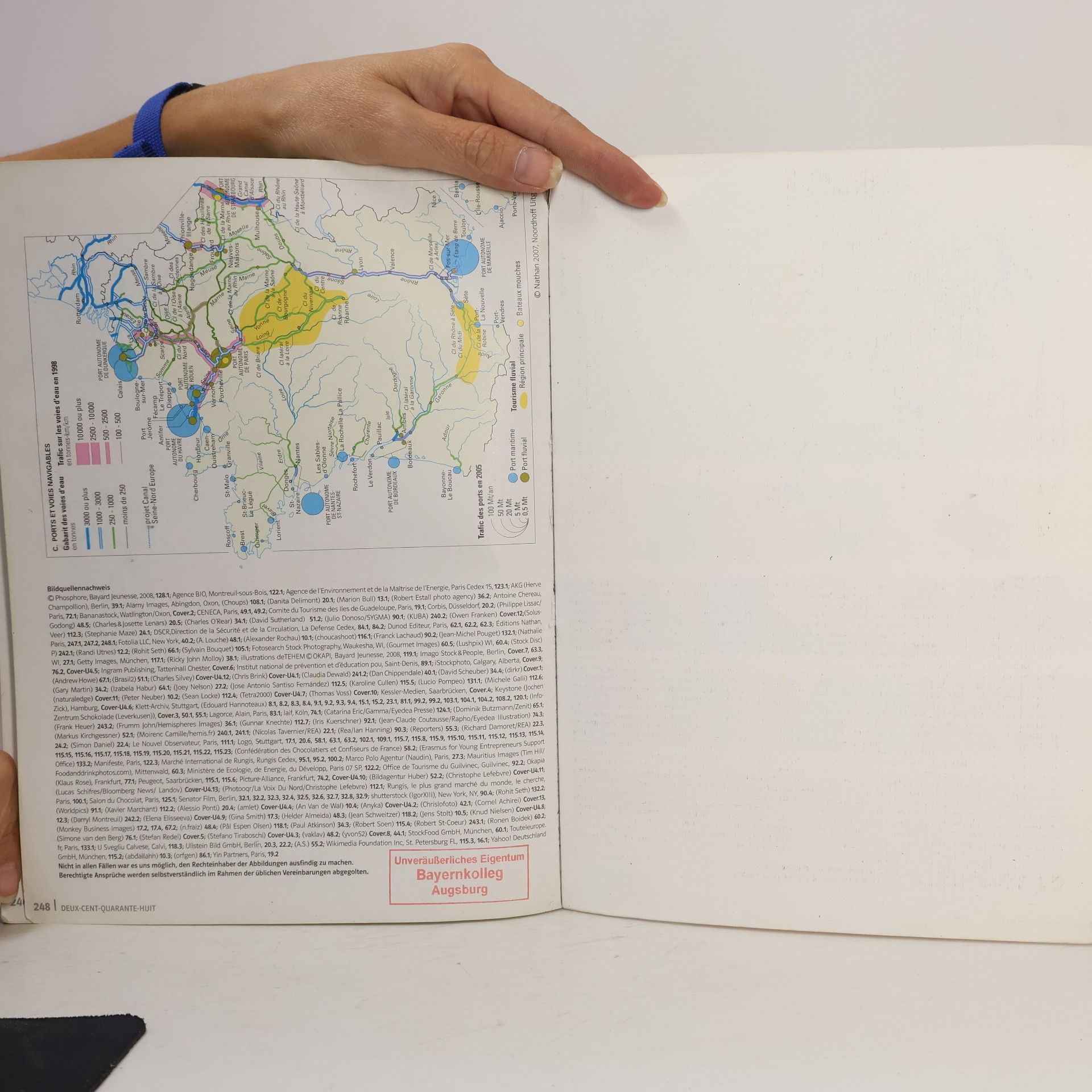 Collectif d'auteurs Génération pro. - Niveau intermédiaire. Schülerbuch: Französisch für berufsbildende Schulen und spätbeginnende Fremdsprache