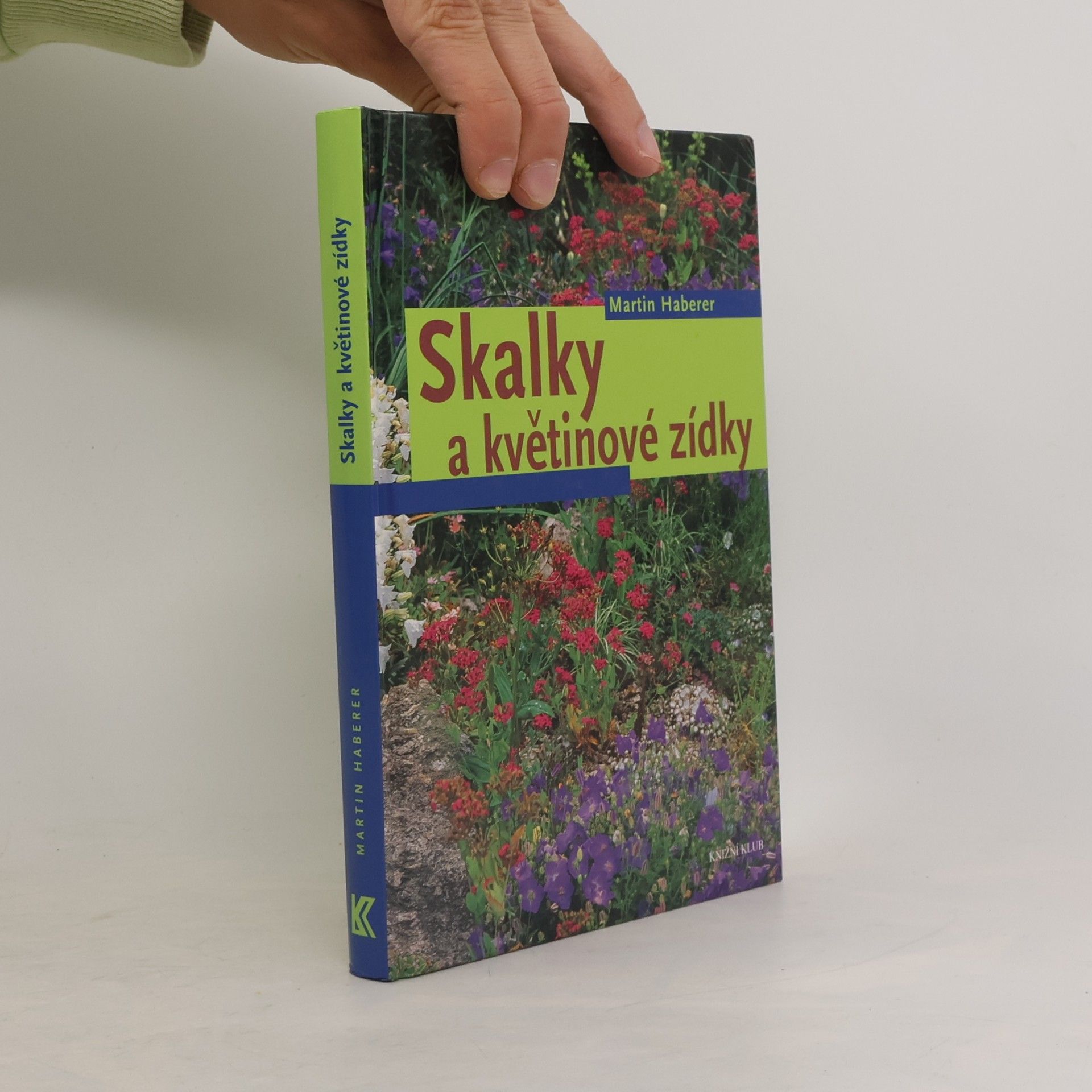 Skalky a květinové zídky