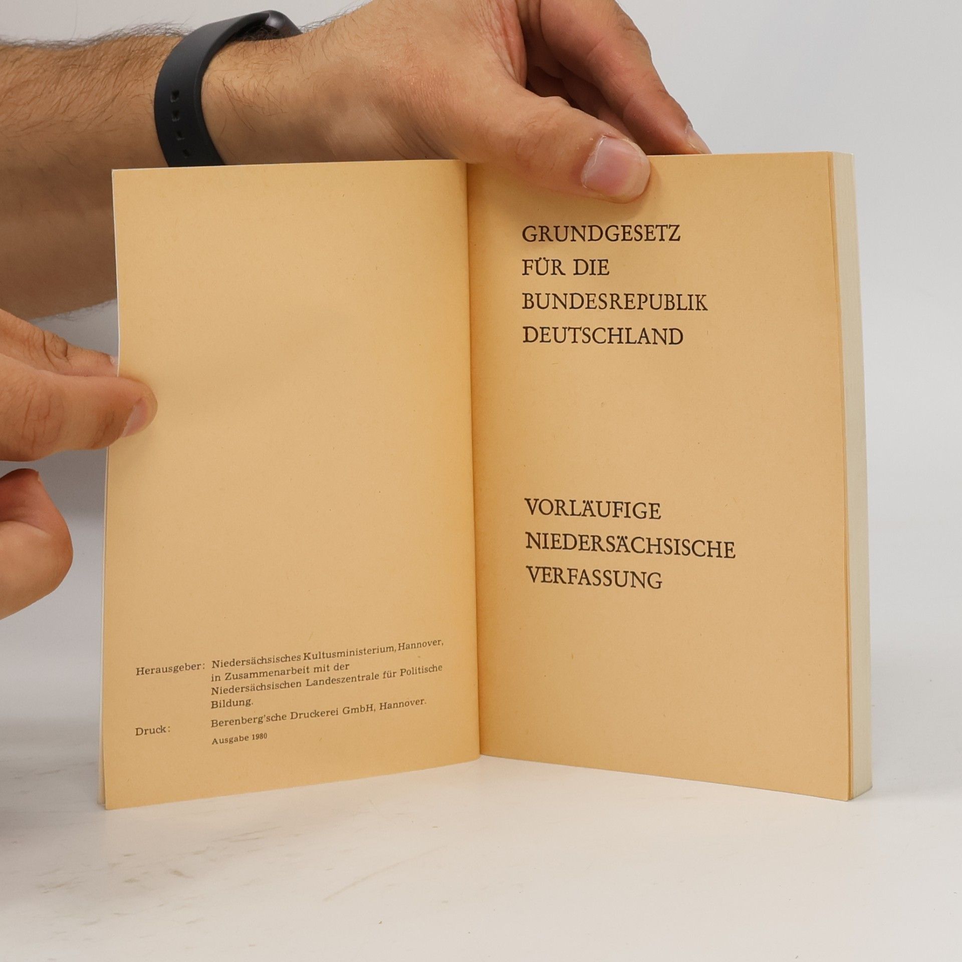 Collectif d'auteurs Grundgesetz für die Bundesrepublik Deutschland. Vorläufige niedersächsische verfassung