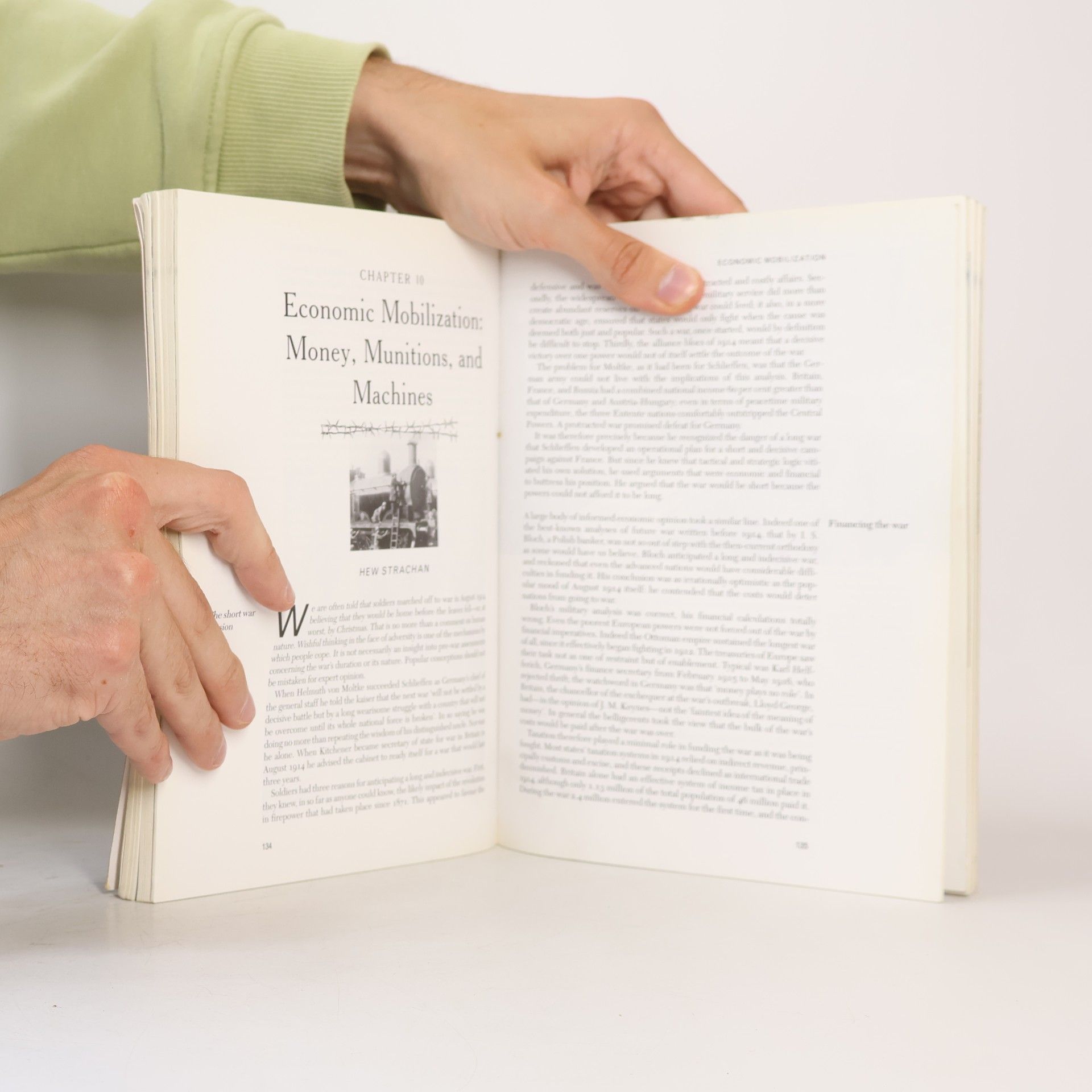 Hew Strachan The Oxford Illustrated History of The First World War