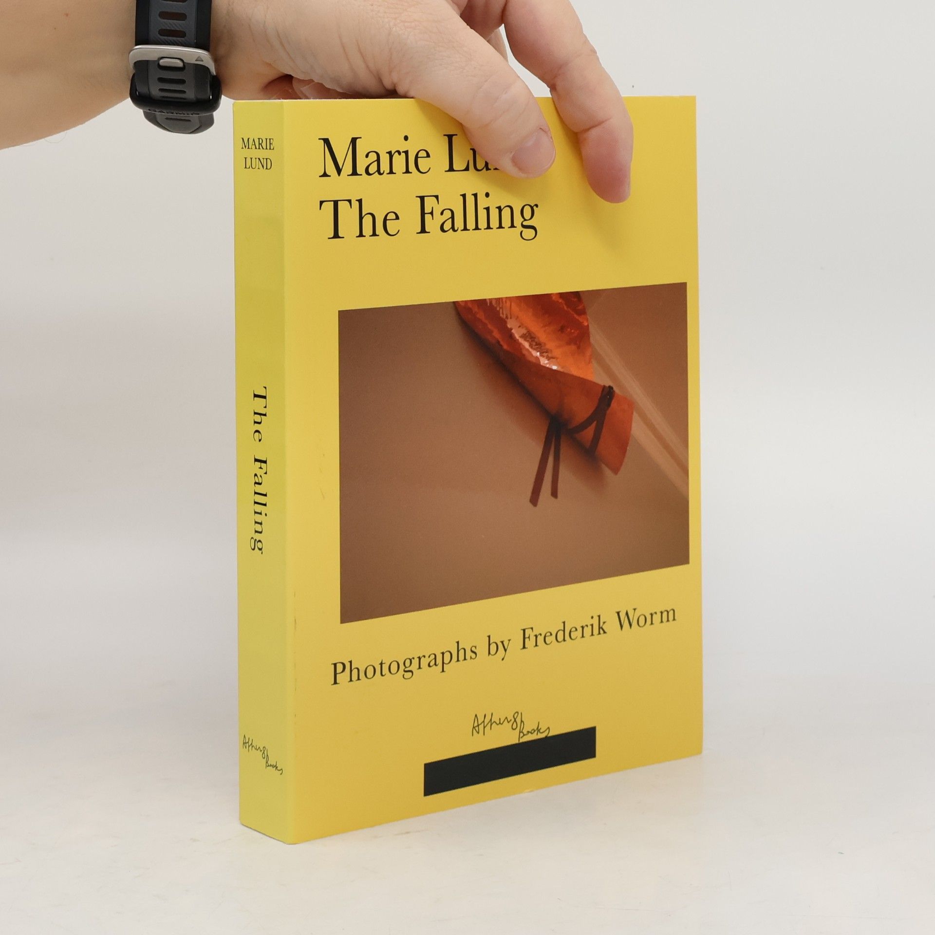 Marie Lund Marie Lund: The Falling: Photographs by Frederik Worm