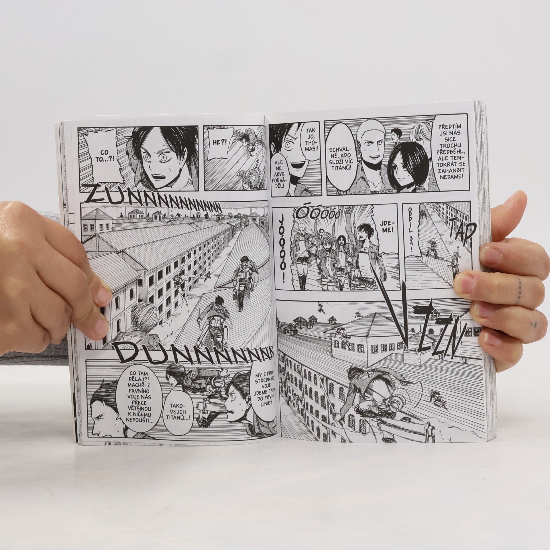 Hajime Isayama Útok titánů 1
