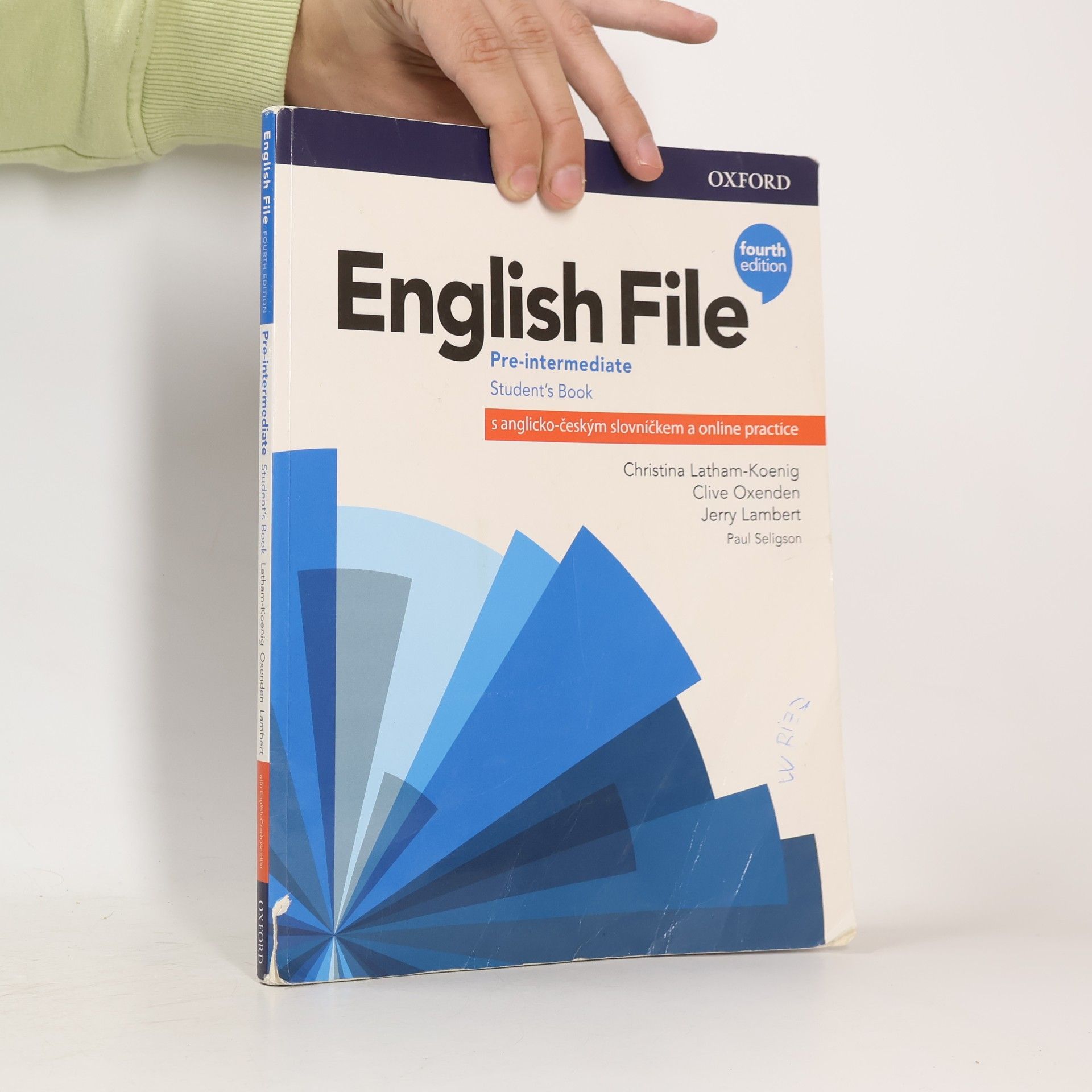 kolektiv English file: Pre-intermediate