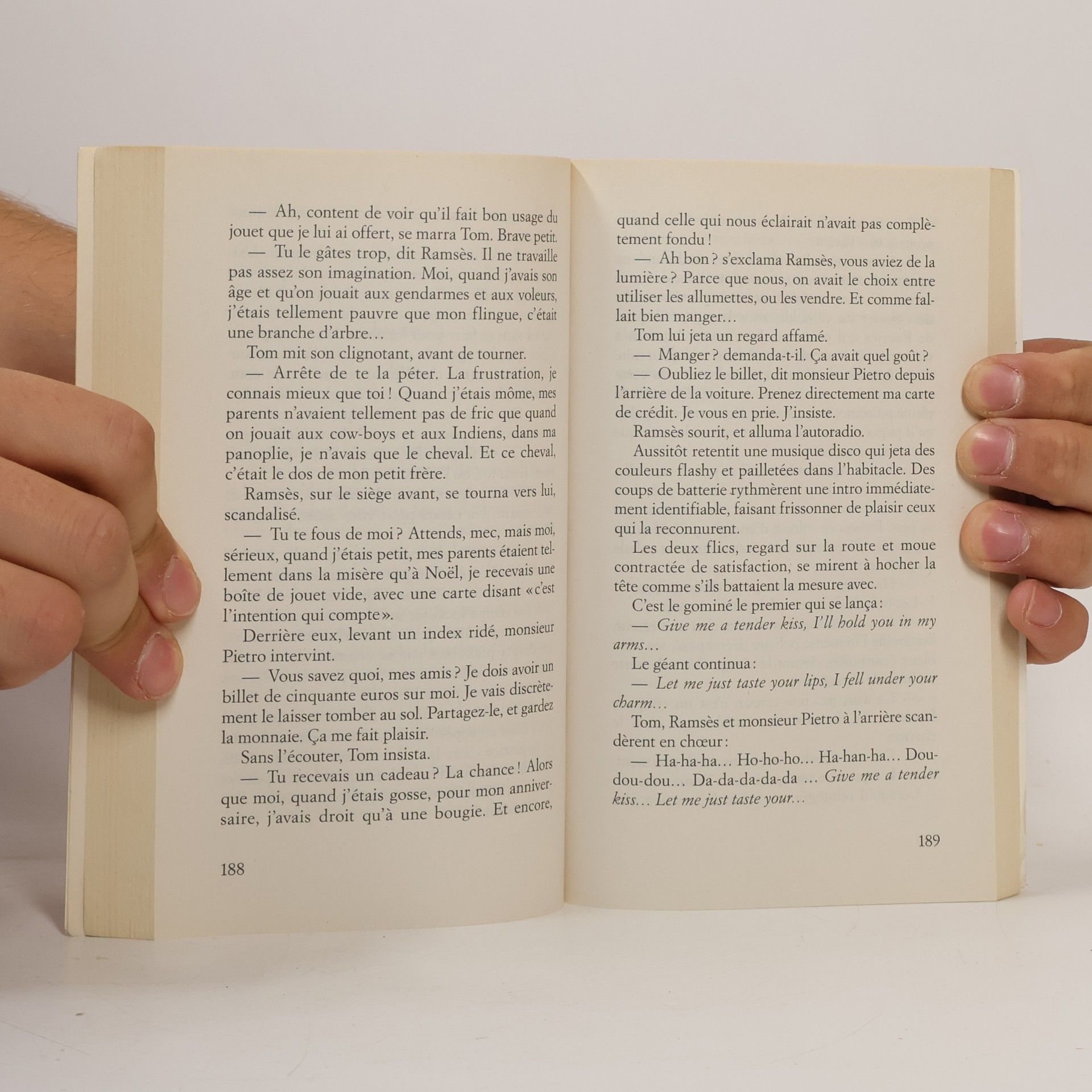 Agnès Abécassis Le Livre de Poche: Le tendre baiser du tyrannosaure - Inédit