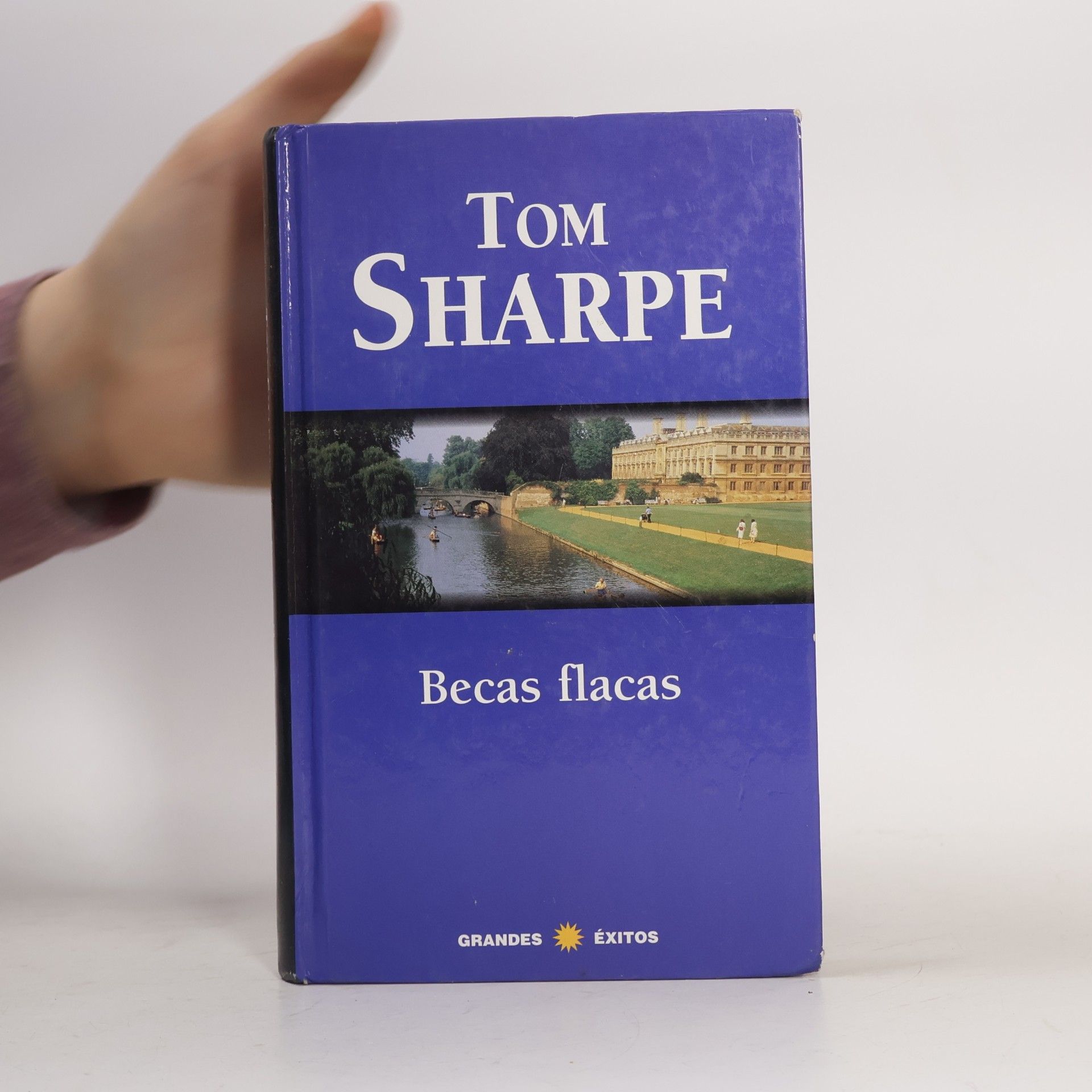 Tom Sharpe Becas flacas