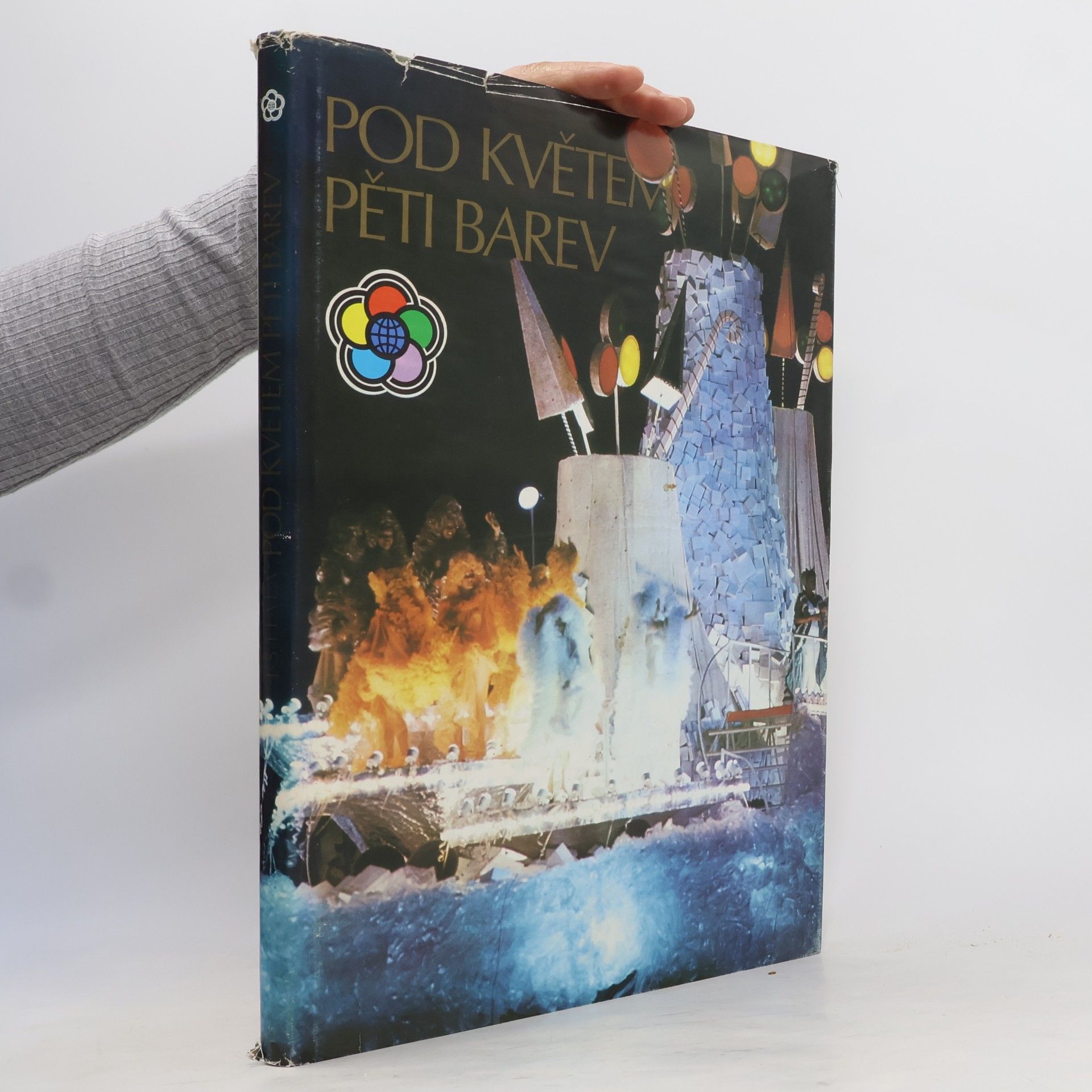 Autores varios Pod květem pěti barev