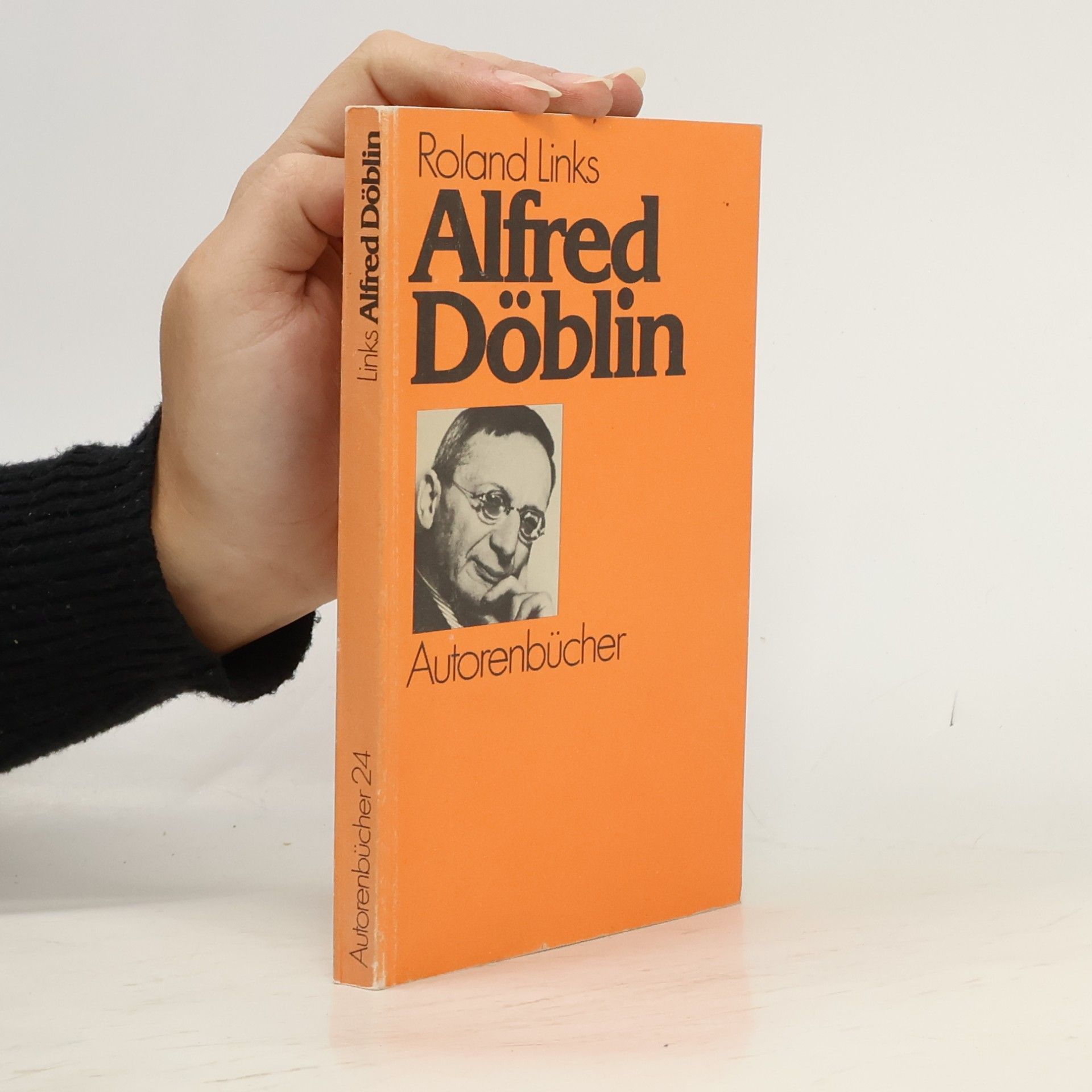 Roland Links Alfred Döblin