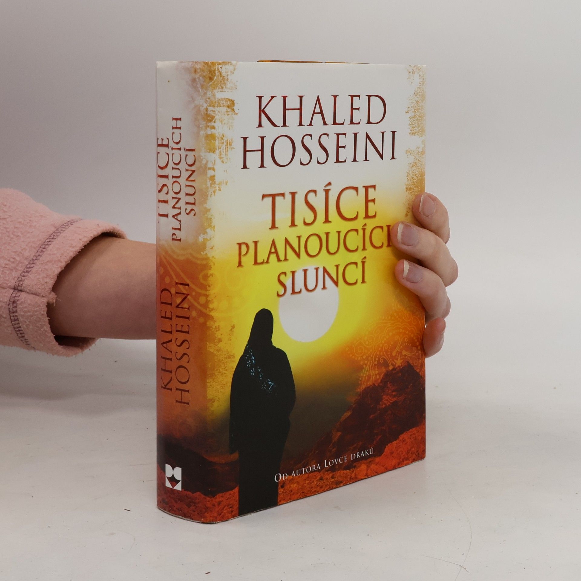 Khaled Hosseini Tisíce planoucích sluncí