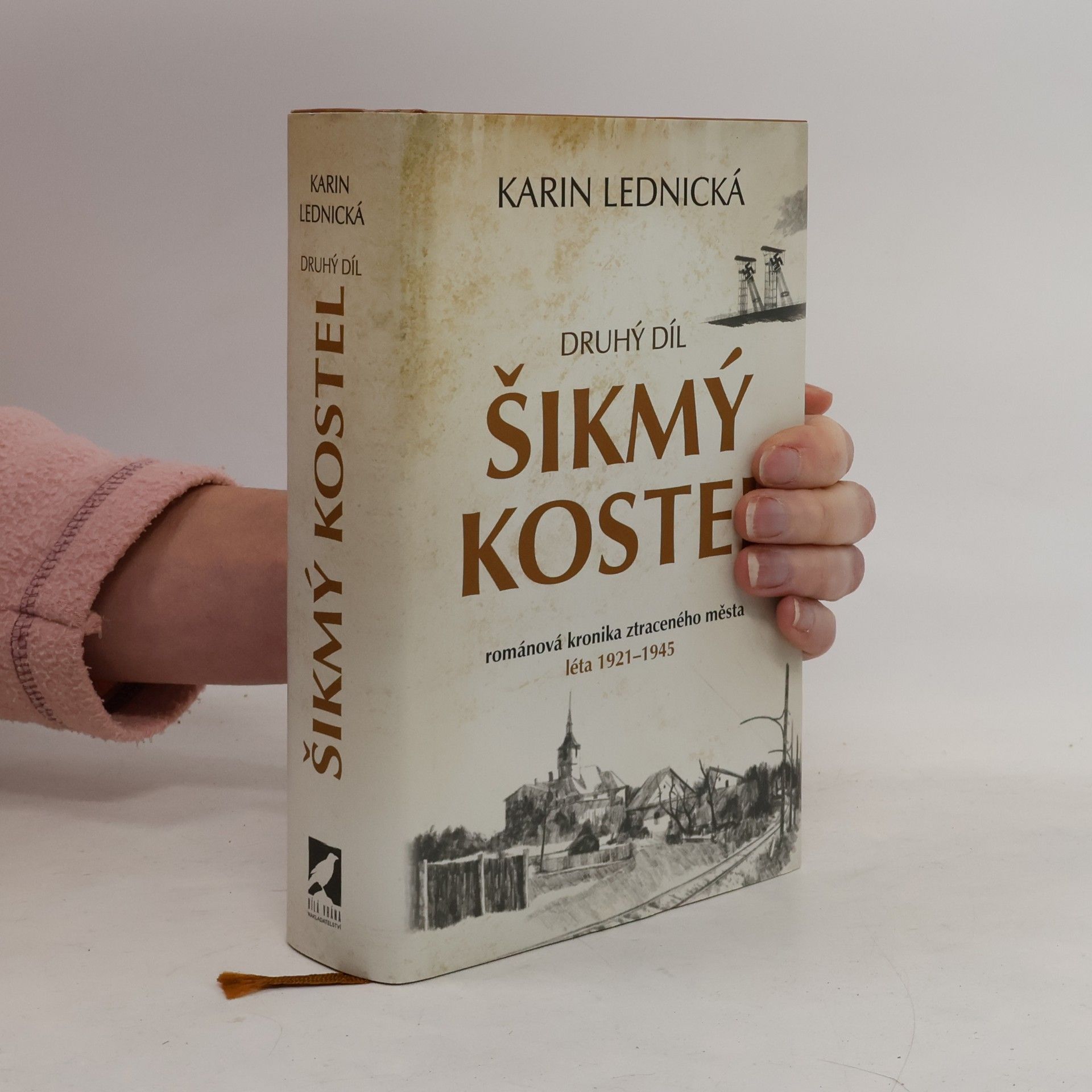 Karin Lednická Šikmý kostel 2