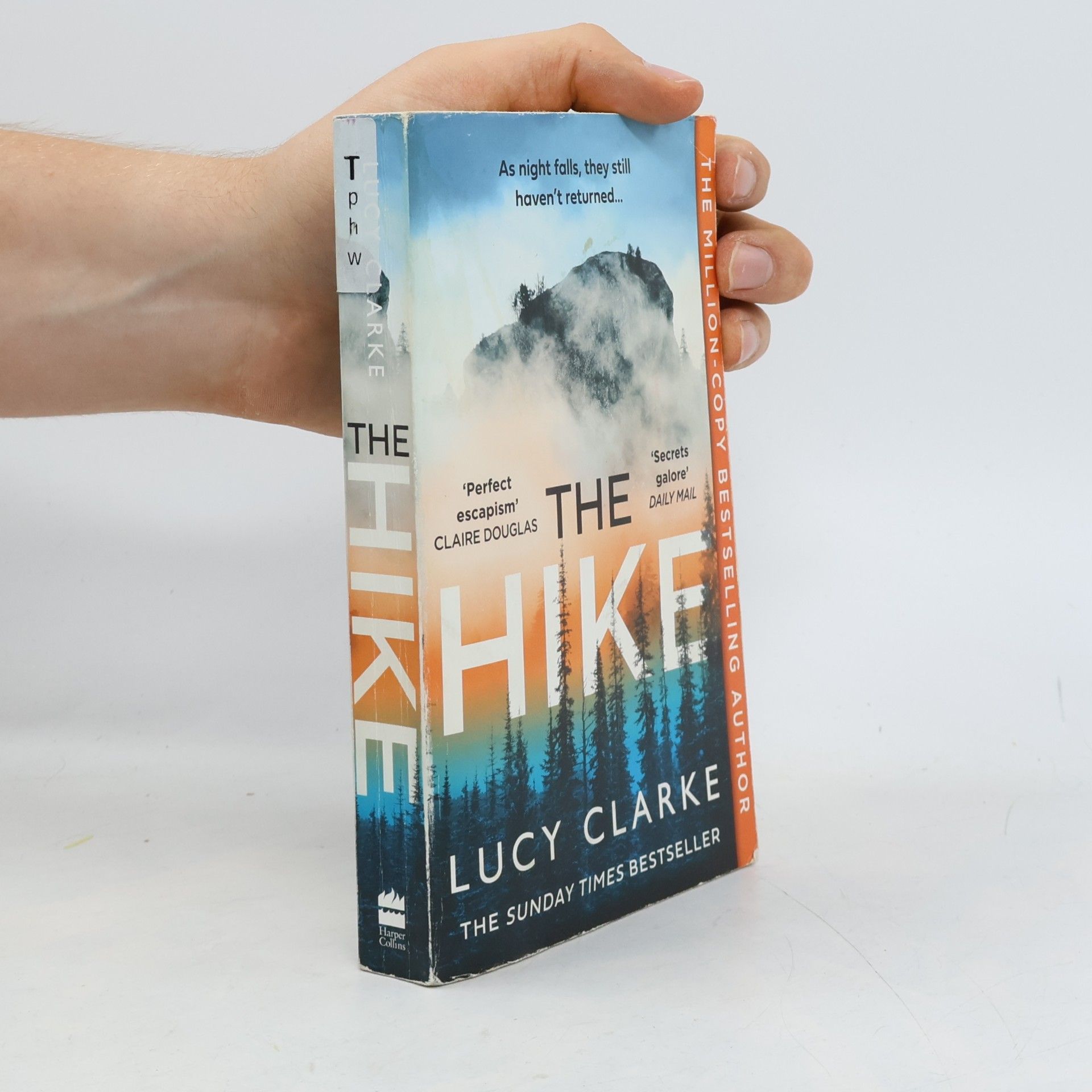 Lucy Clarke The hike