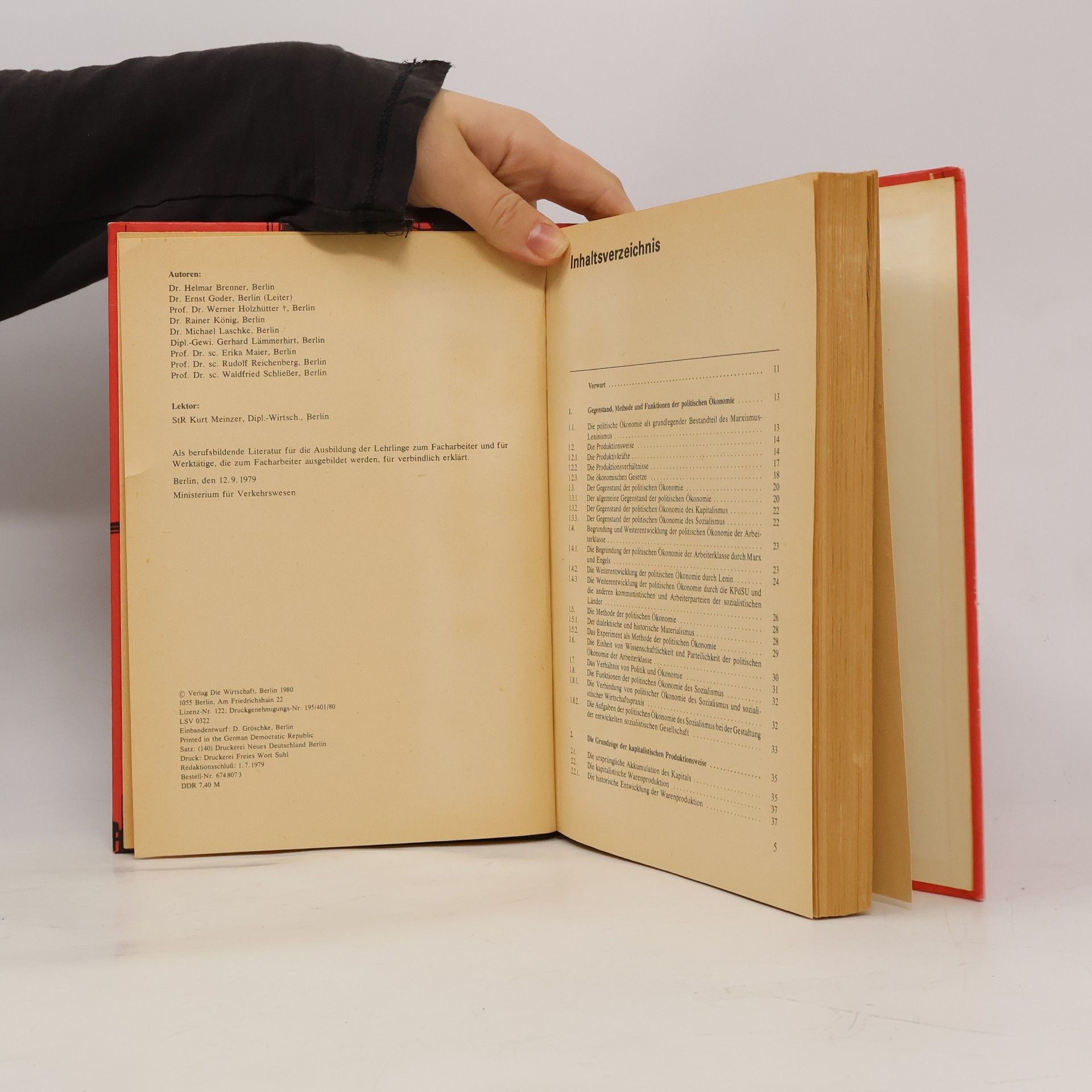 Various authors Politische Ökonomie