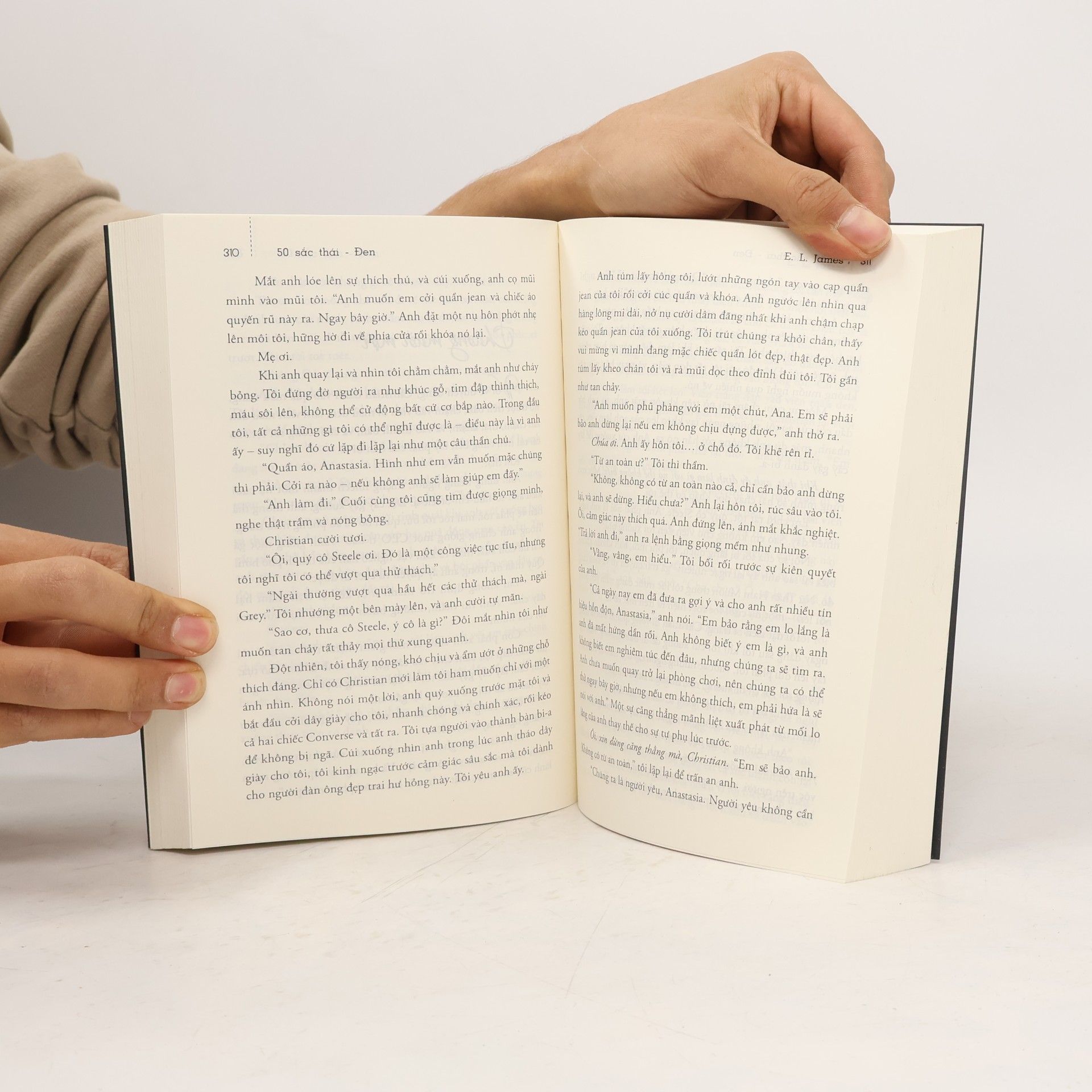 E. L. James Năm mươi sắc thái – Tự do