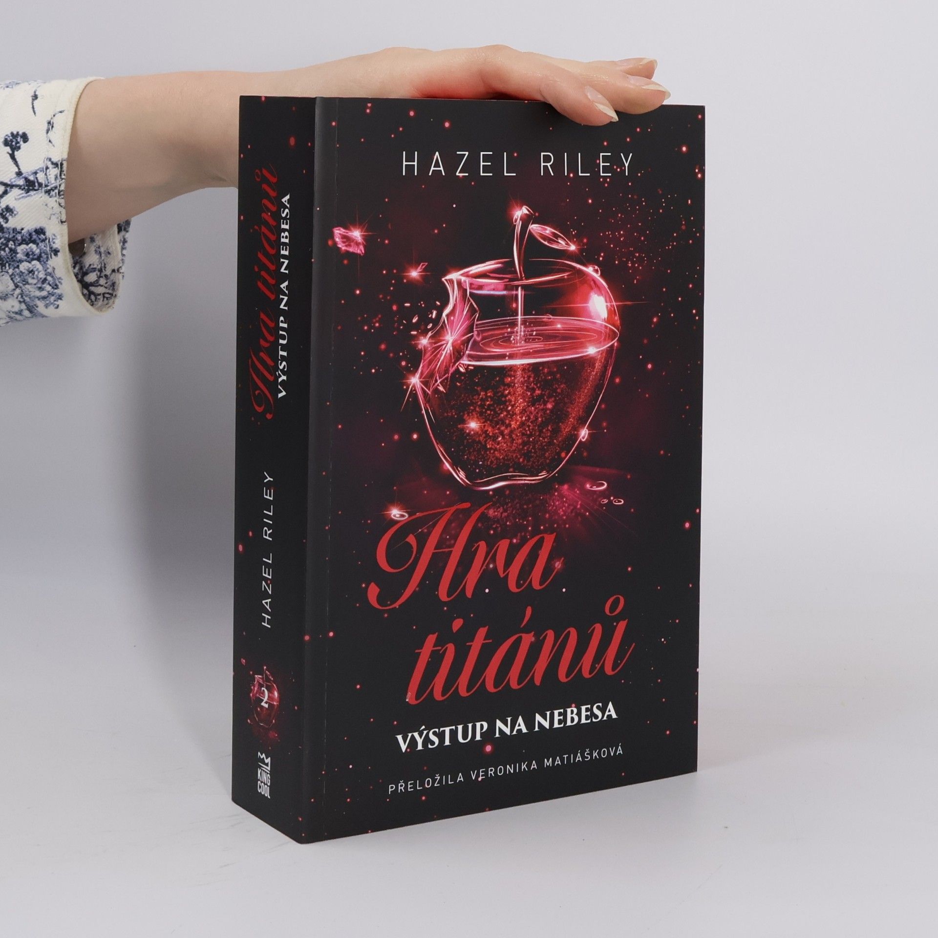 Hazel Riley Hra titánů
