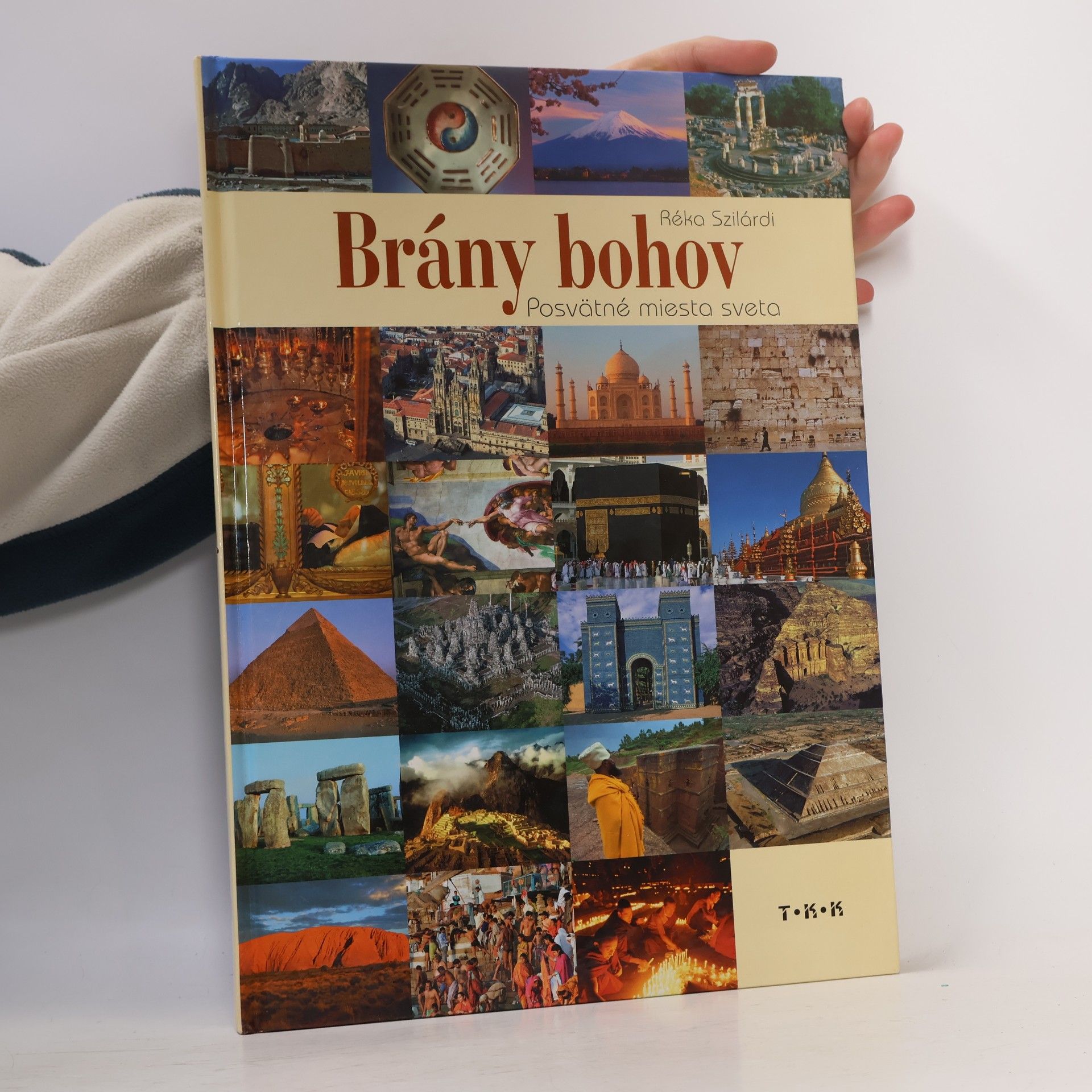Réka Szilárdi Brány bohov
