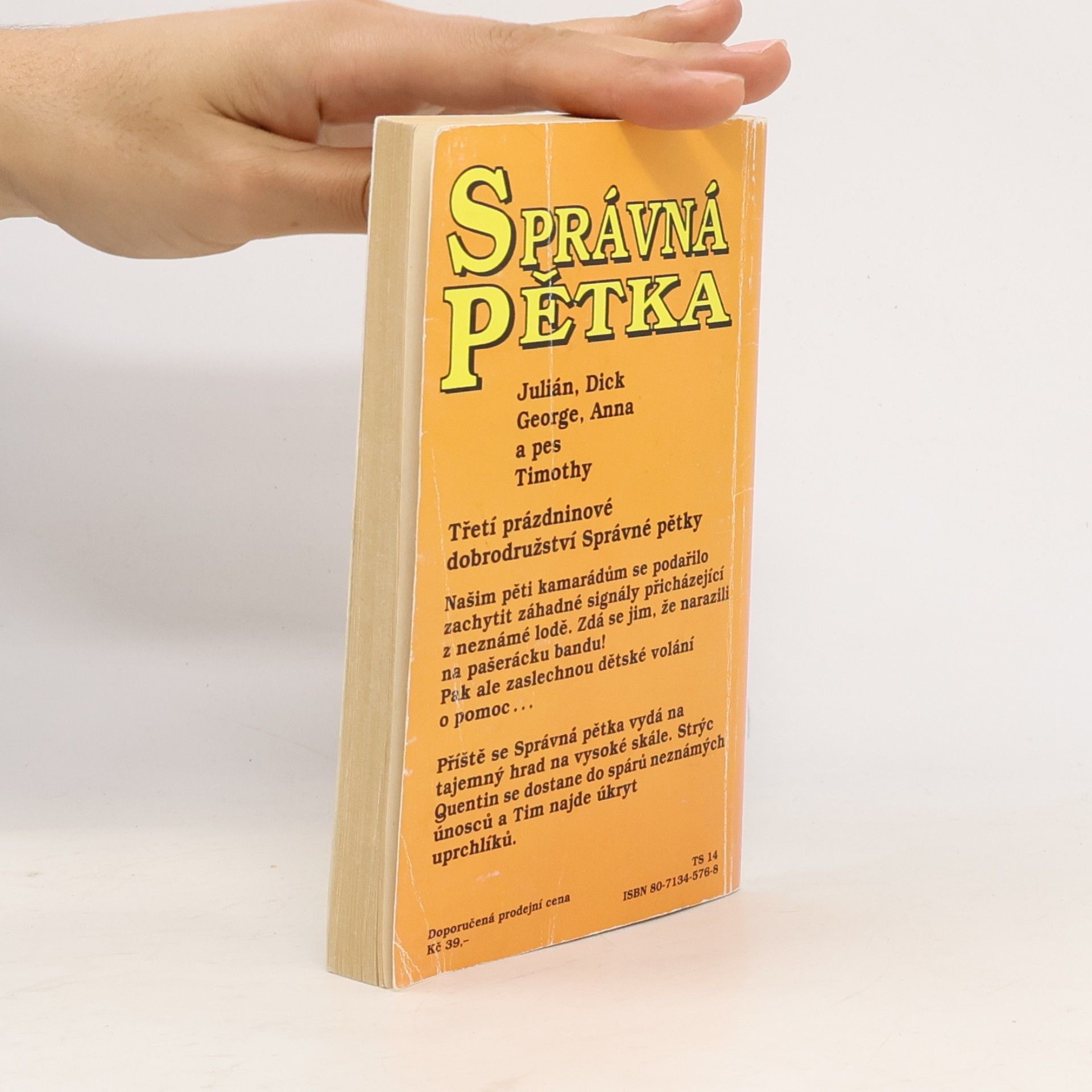 Enid Blyton Správná pětka. Pětka na útěku