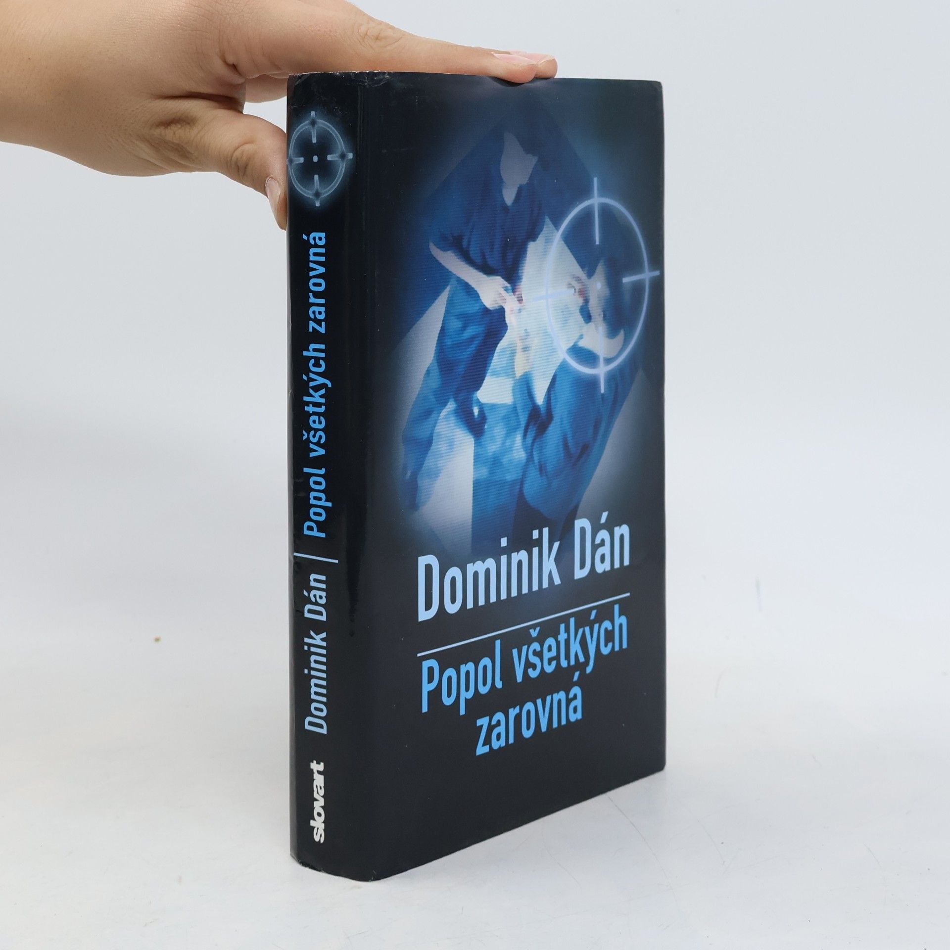 Popol všetkých zarovná