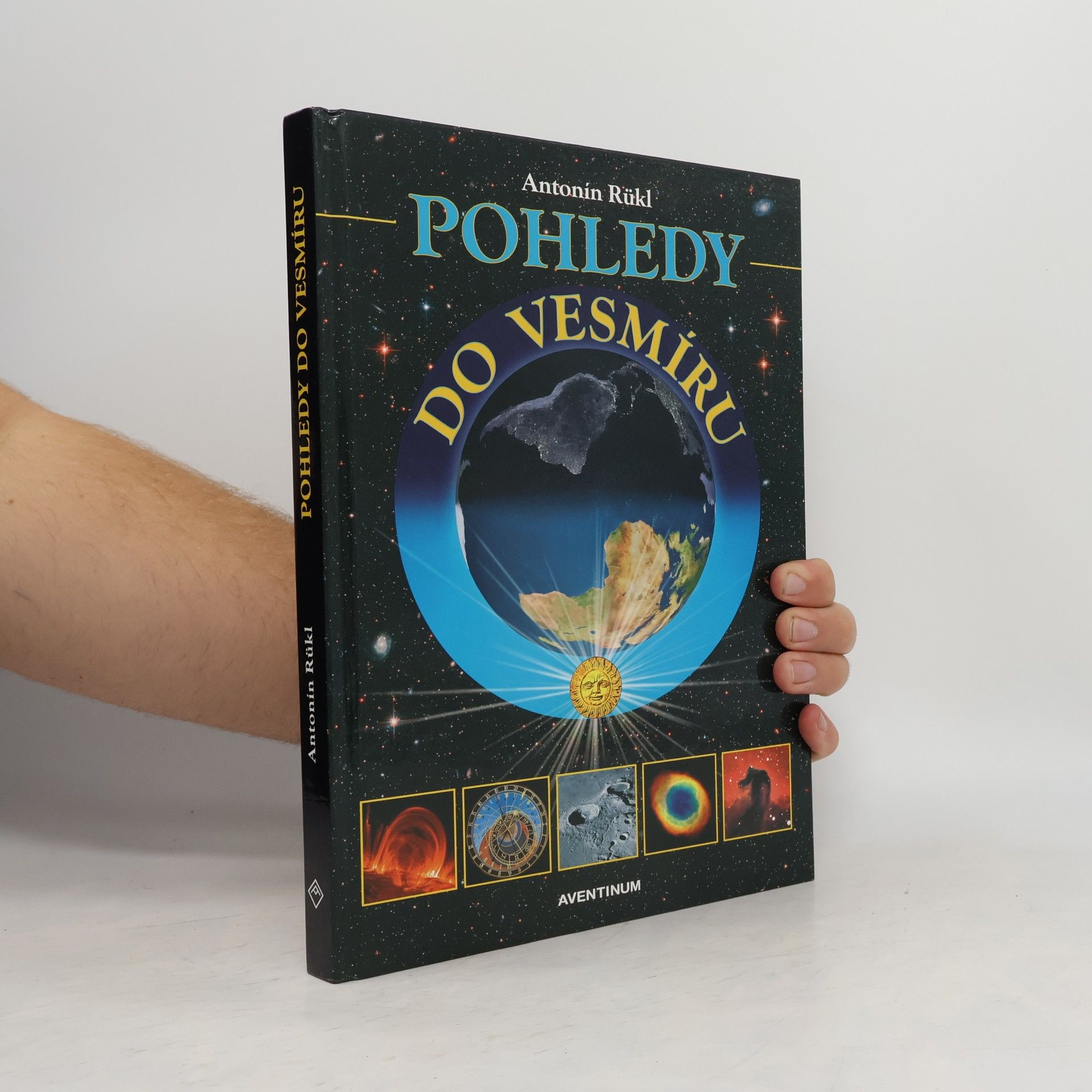 Antonín Rükl Pohledy do vesmíru