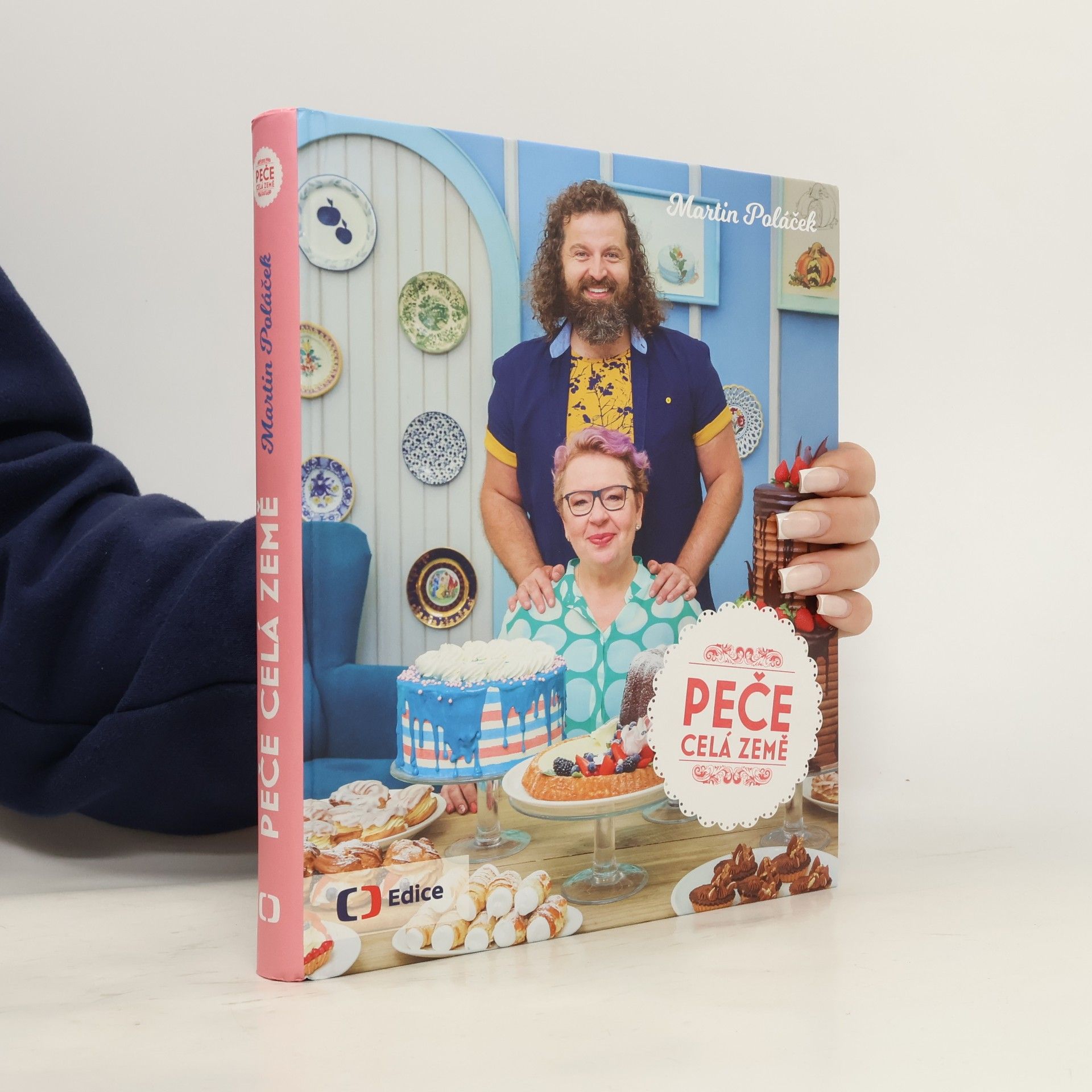 Martin Poláček Peče celá země