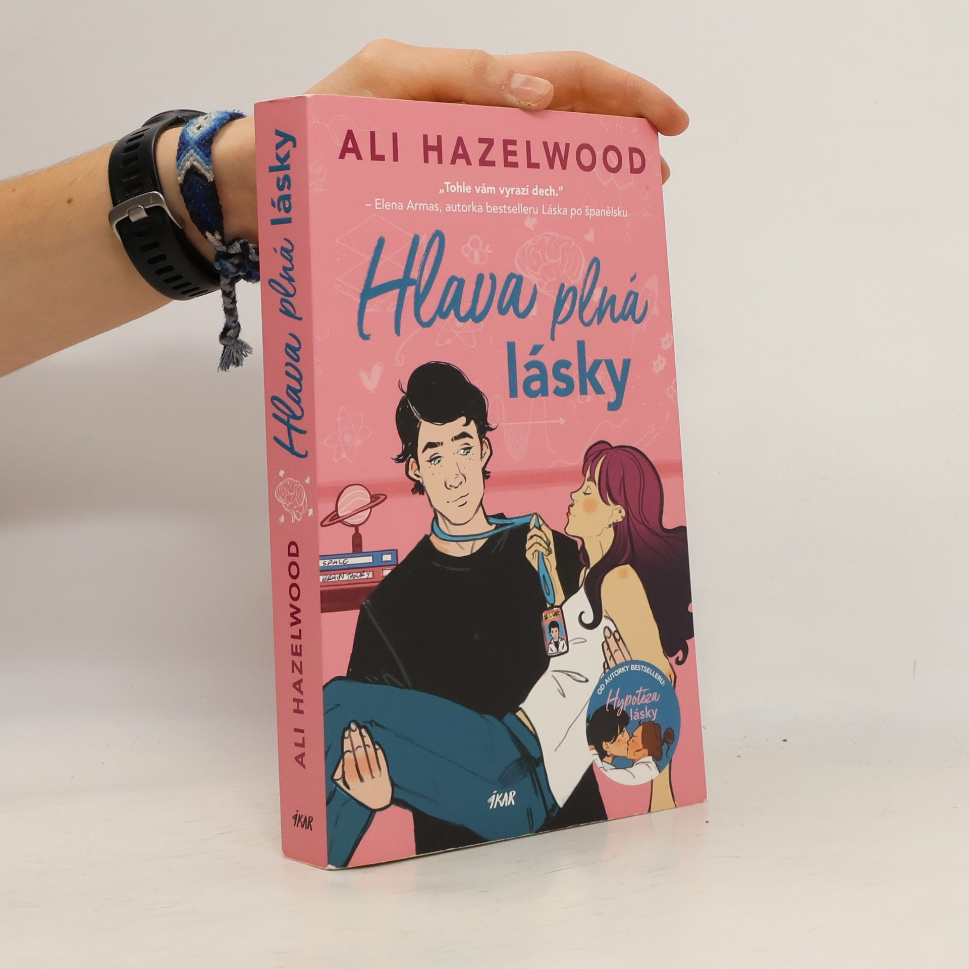Ali Hazelwood Hlava plná lásky