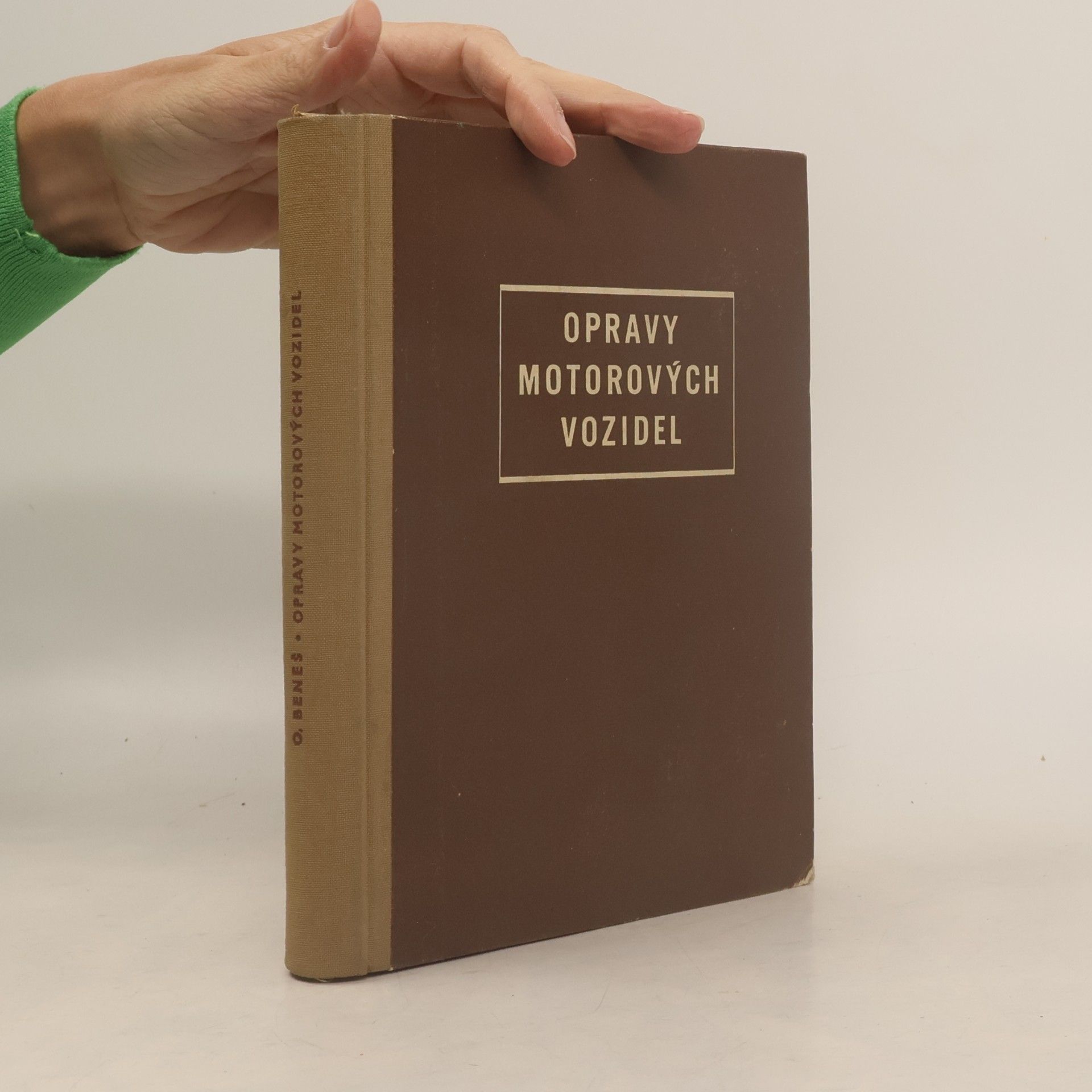 Opravy motorových vozidel