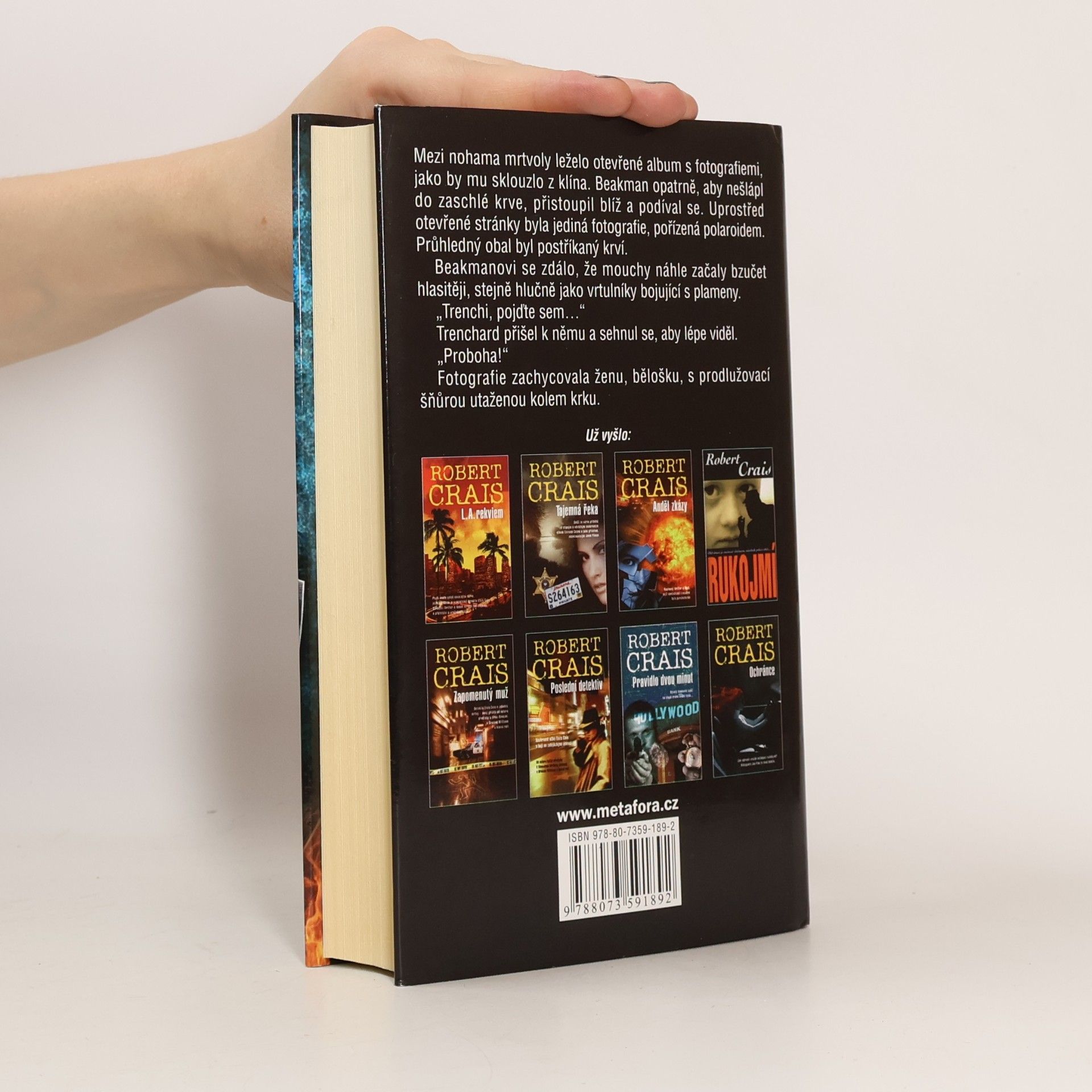 Robert Crais Temnota