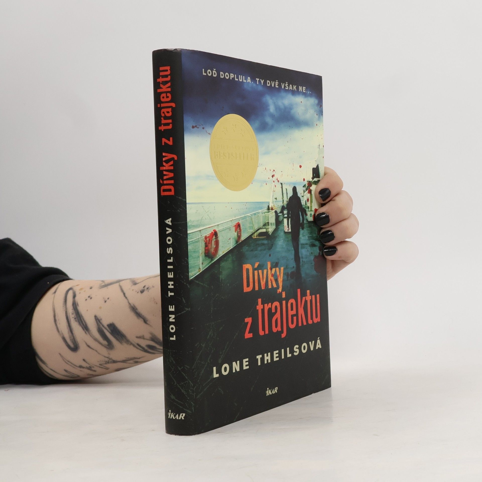 Lone Theils Dívky z trajektu