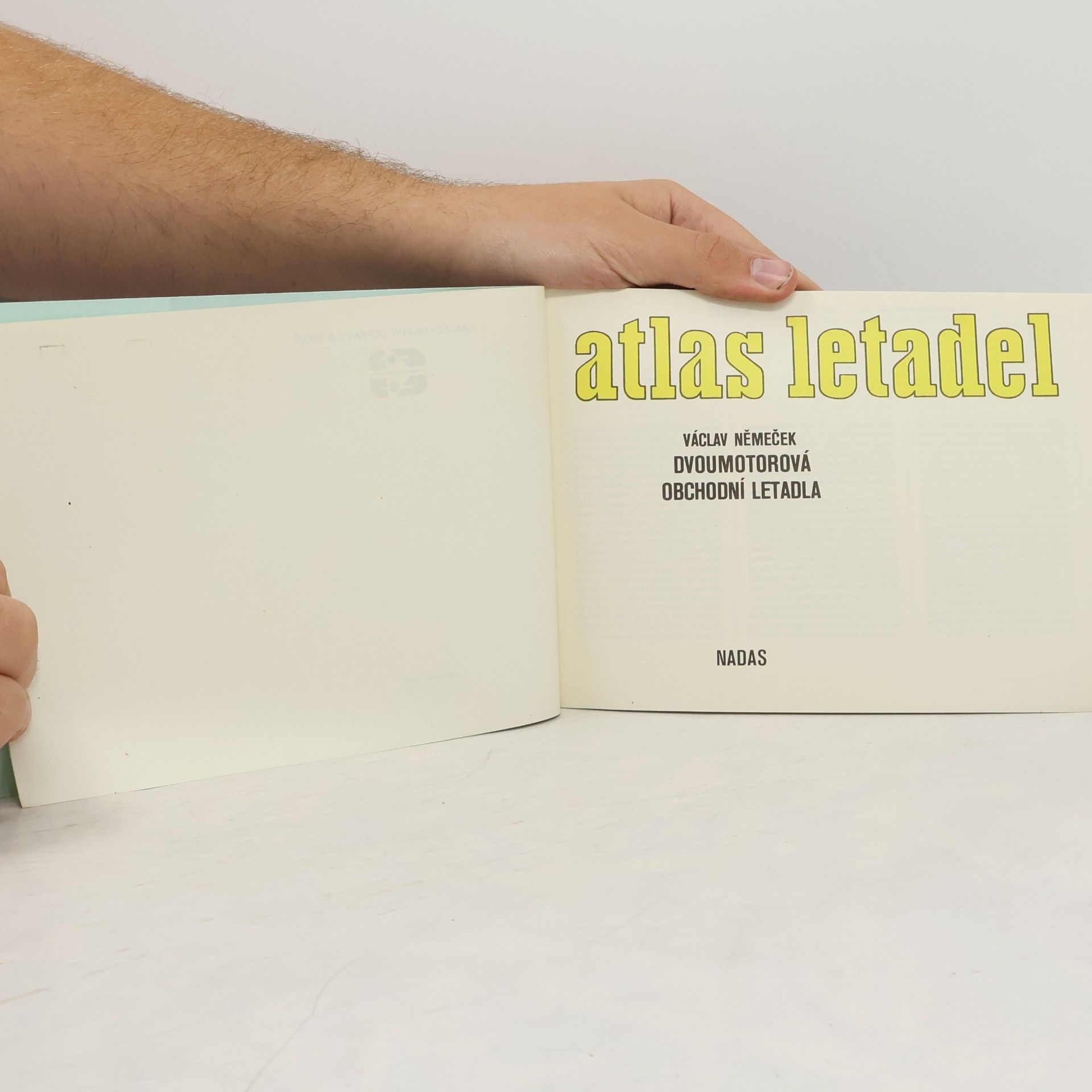 Václav Němeček Atlas letadel 7. Dvoumotorová obchodní letadla