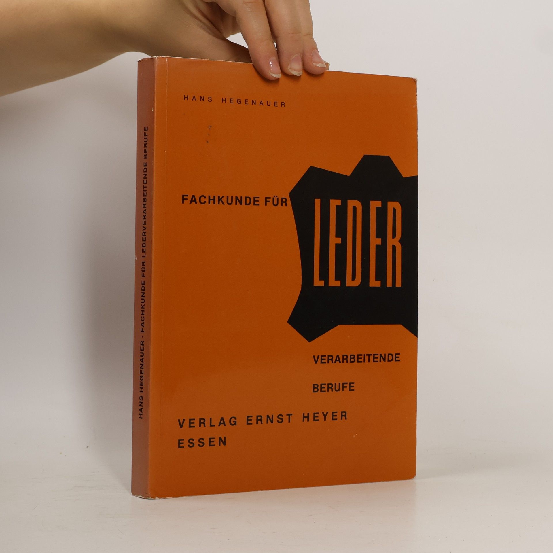 Fachkunde für lederverarbeitende Berufe