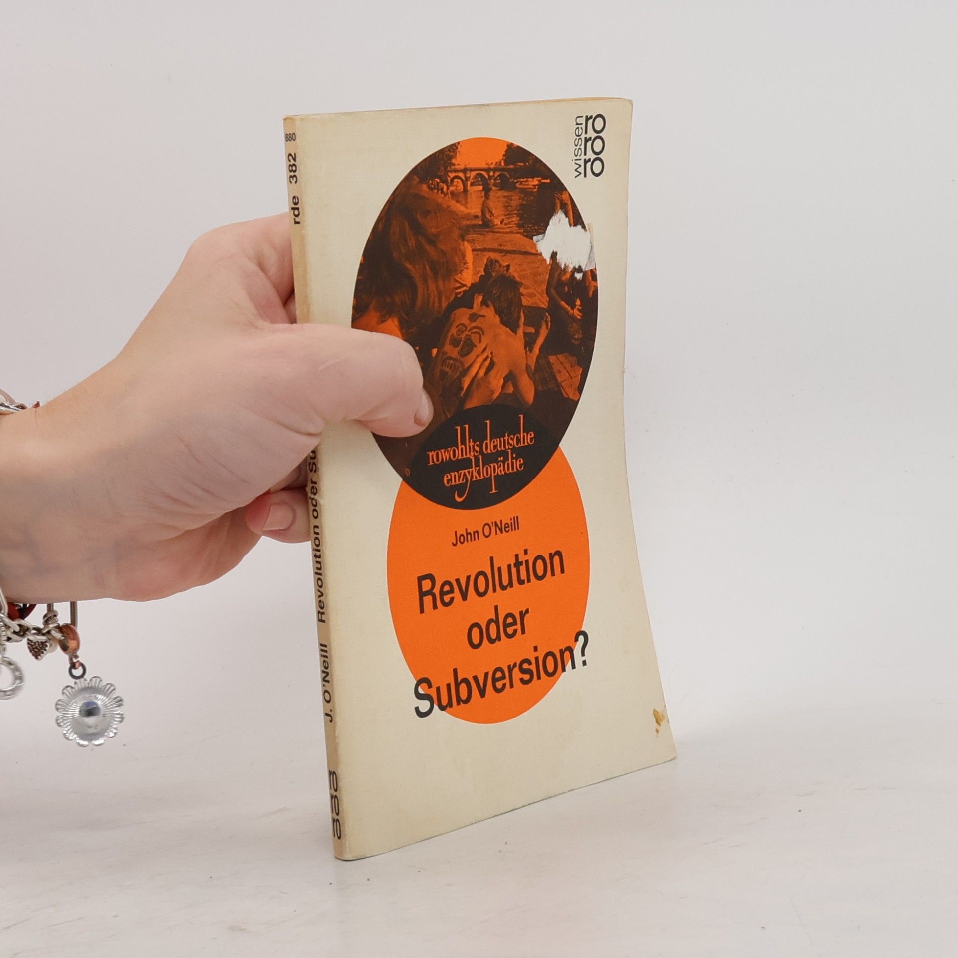 Revolution oder Subversion?