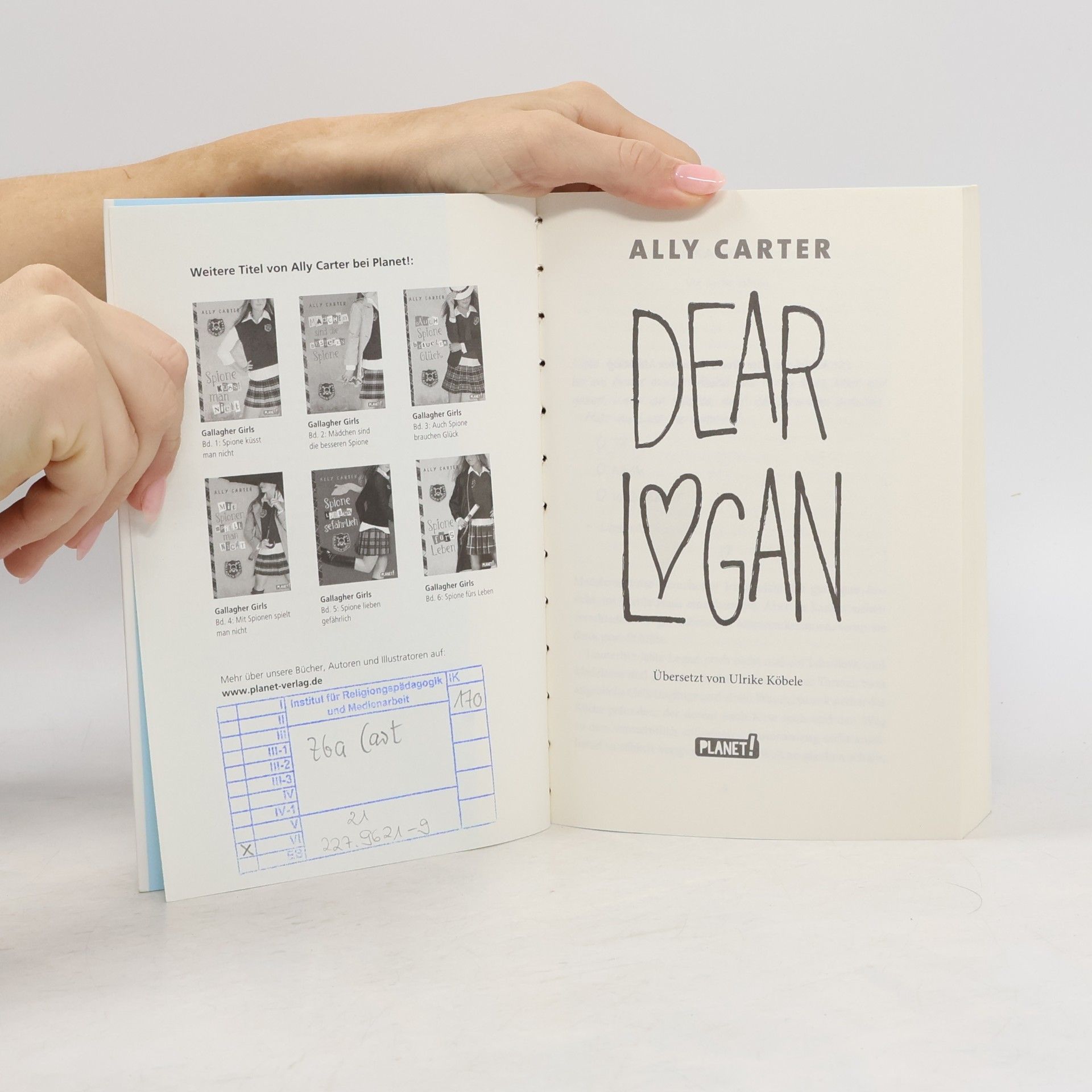 Ally Carter Dear Logan