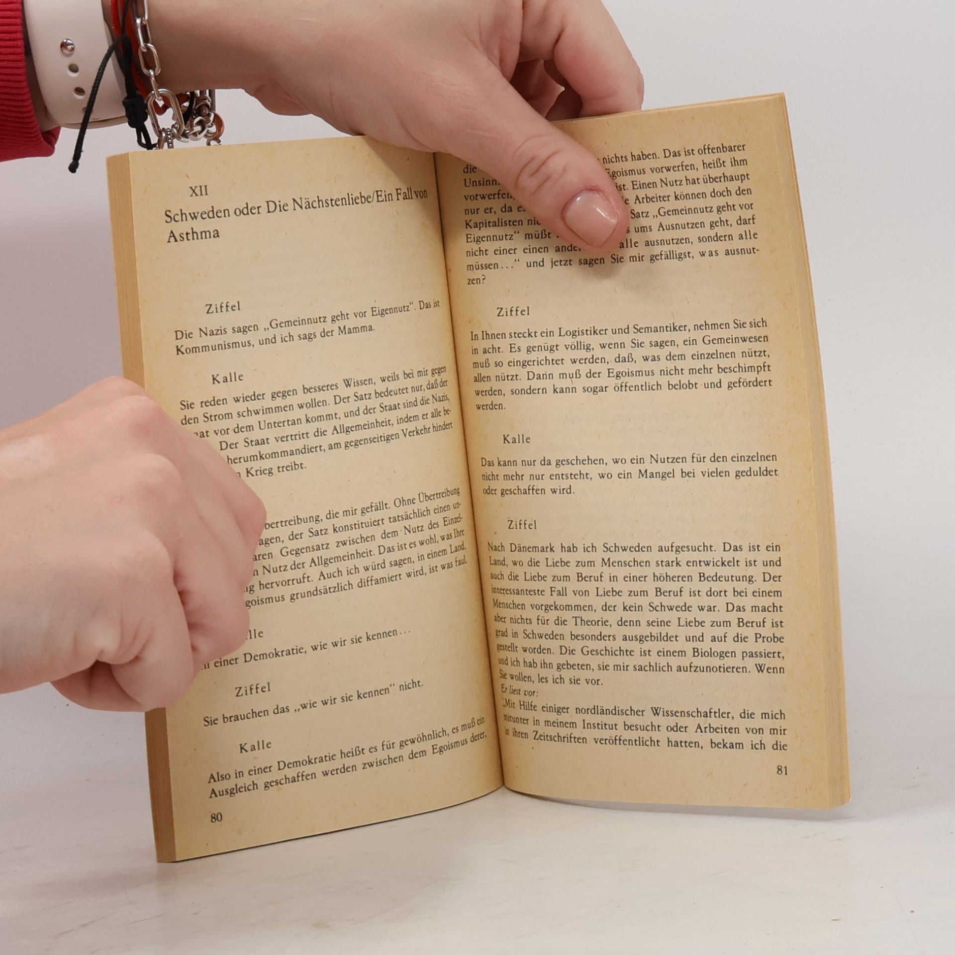 Bertolt Brecht Universal Bibliothek - 516: Flüchtlingsgespräche