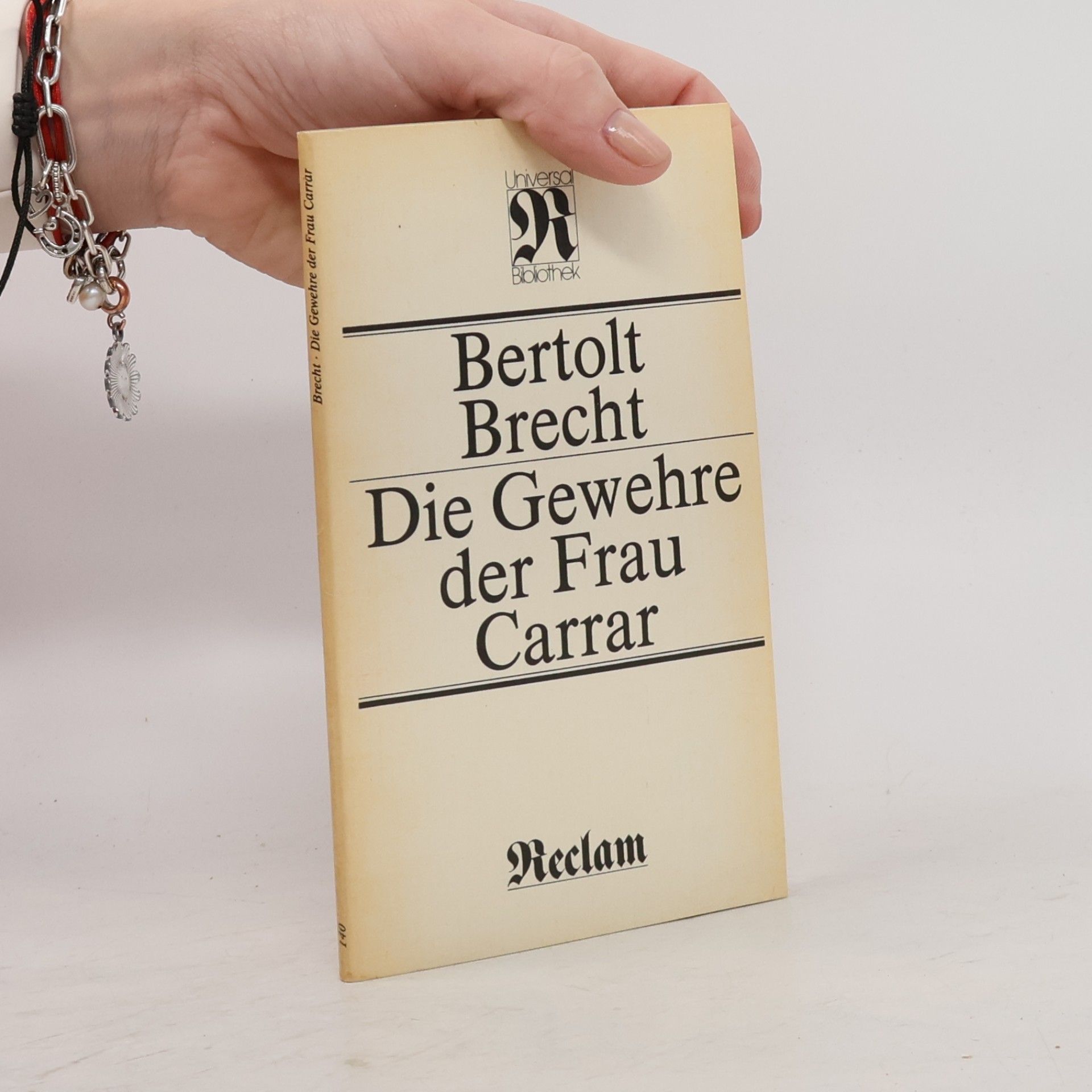 Bertolt Brecht Die Gewehre der Frau Carrar
