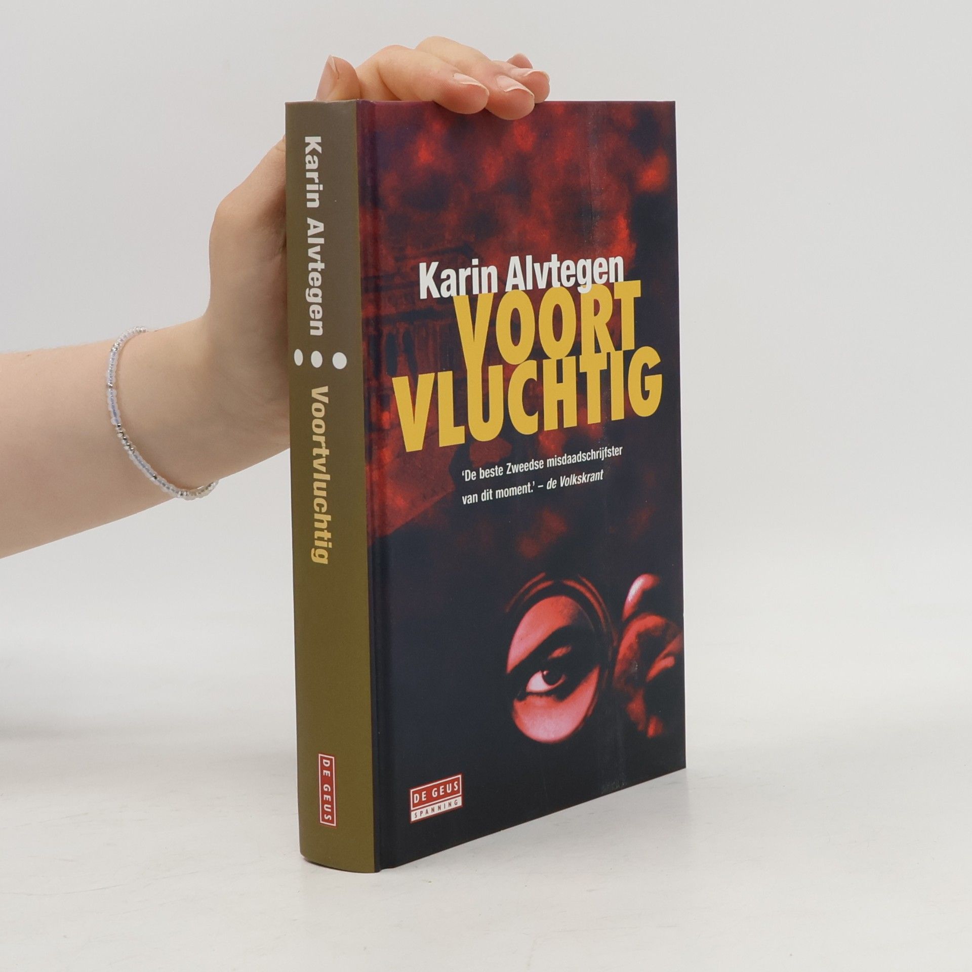 Pim Lukkenaer Spanning: Voortvluchtig